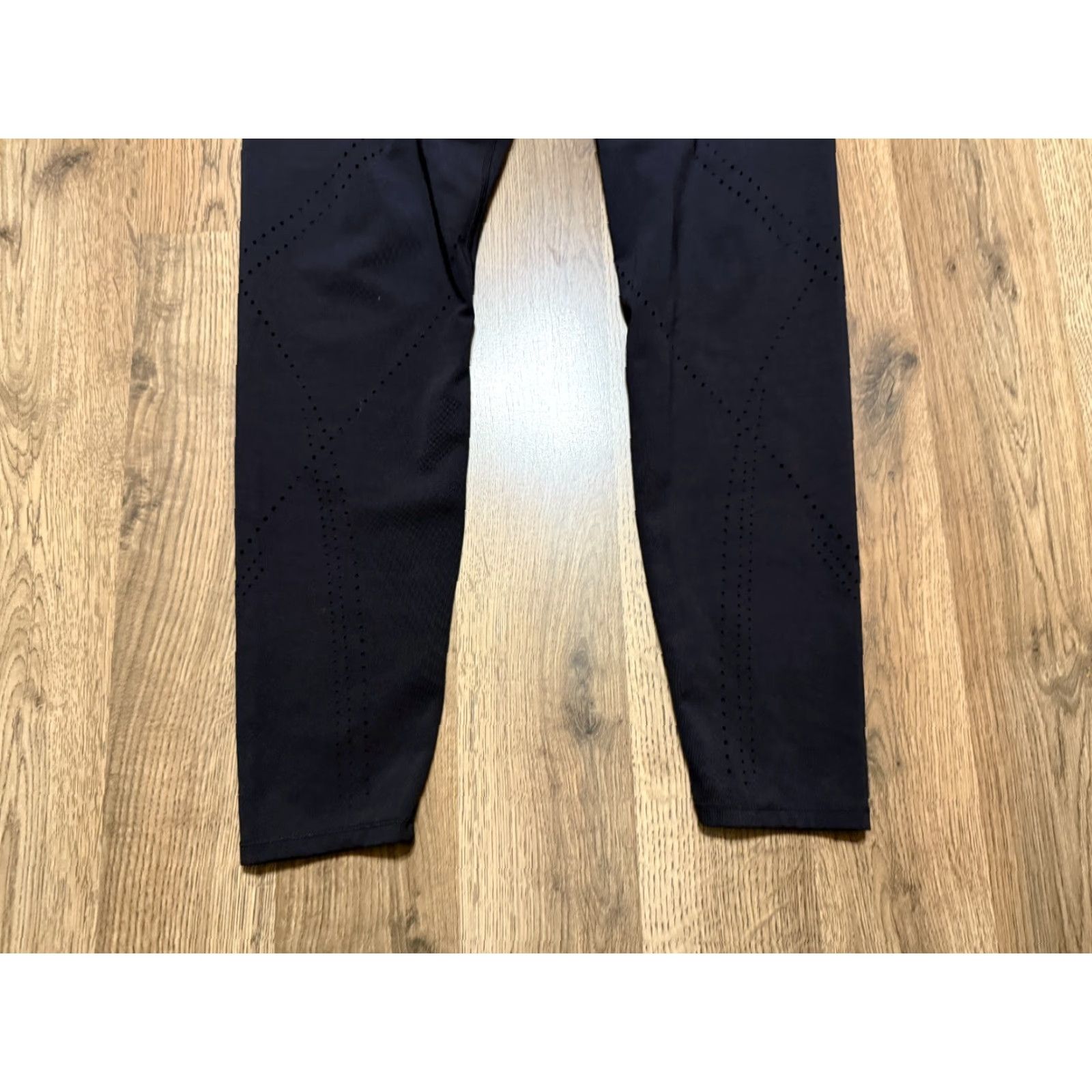 Vintage JoyLab Leggings Women’s Large Black Athletic Wear 36" Length Modern Casual Yoga Inseam 25" Ankle 36" Length/ 28" Waist Size 36" / US 14 / IT 50 - 3 Thumbnail