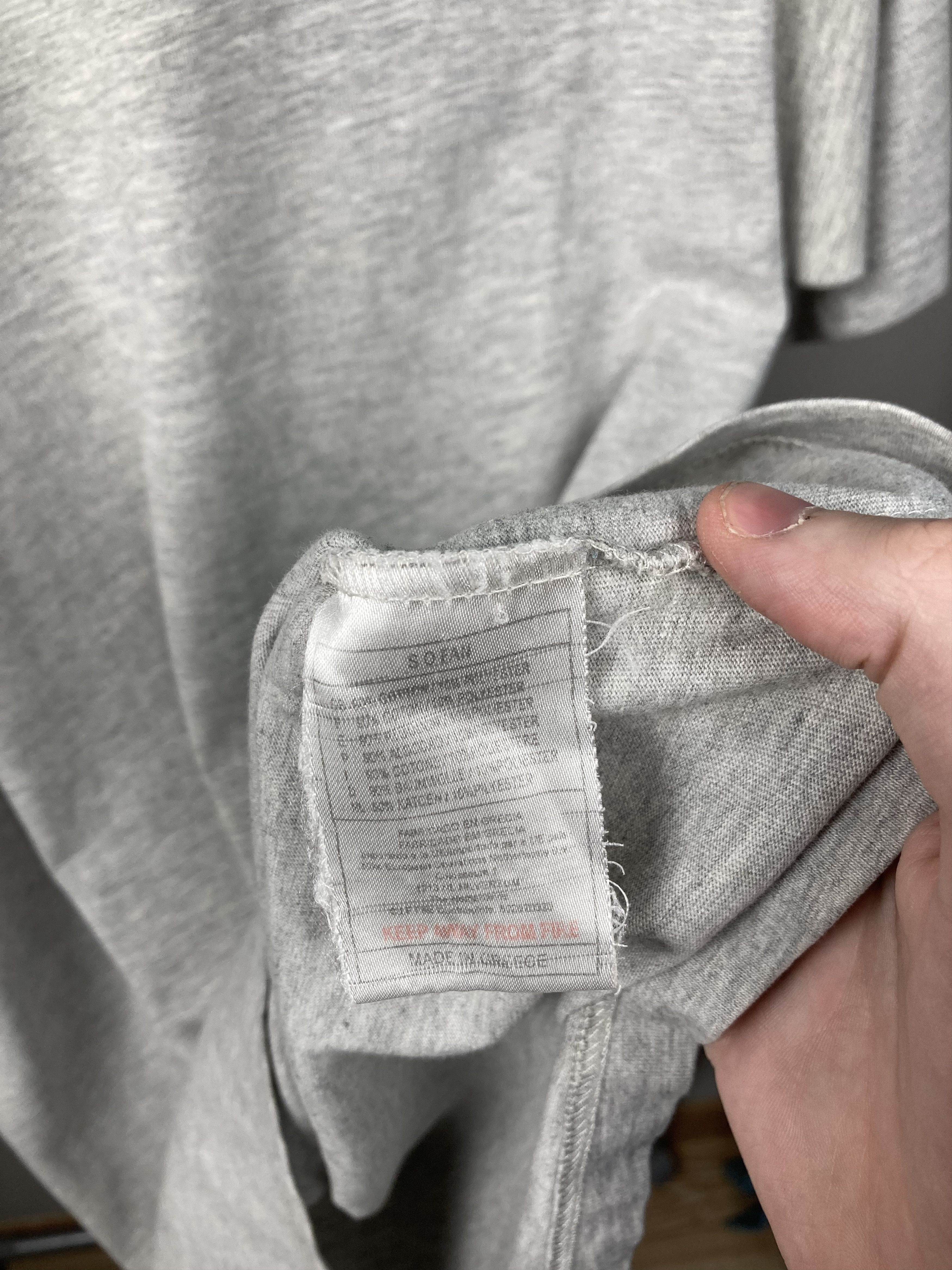 Nike VTG Nike Embroidered Swoosh Logo Gray Crewneck USA Vintage Size US S / EU 44-46 / 1 - 7 Thumbnail