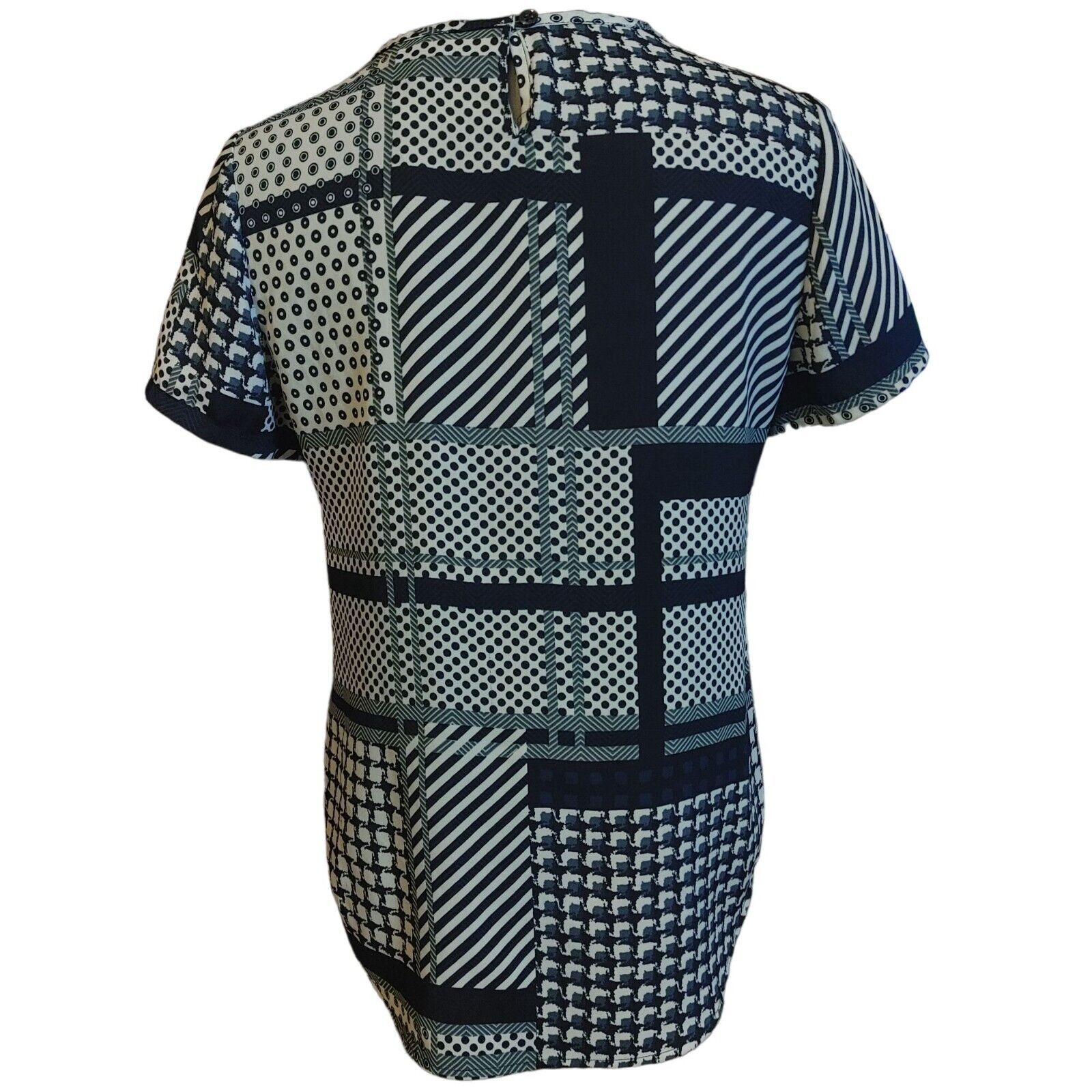 Cintas CintAs Women's Black/White Abstract Pattern T-shirt S Size S / US 4 / IT 40 - 2 Thumbnail