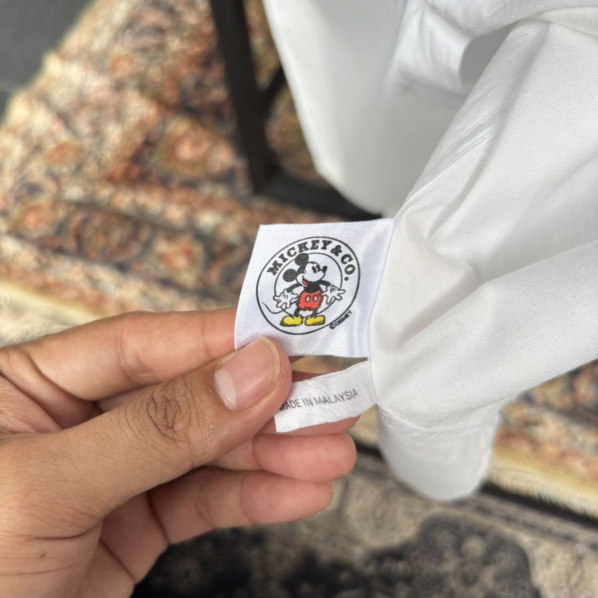 Mickey Mouse Vintage Disney Mickey & Minnie Mouse Embroidery White Shirts Size US L / EU 52-54 / 3 - 5 Thumbnail