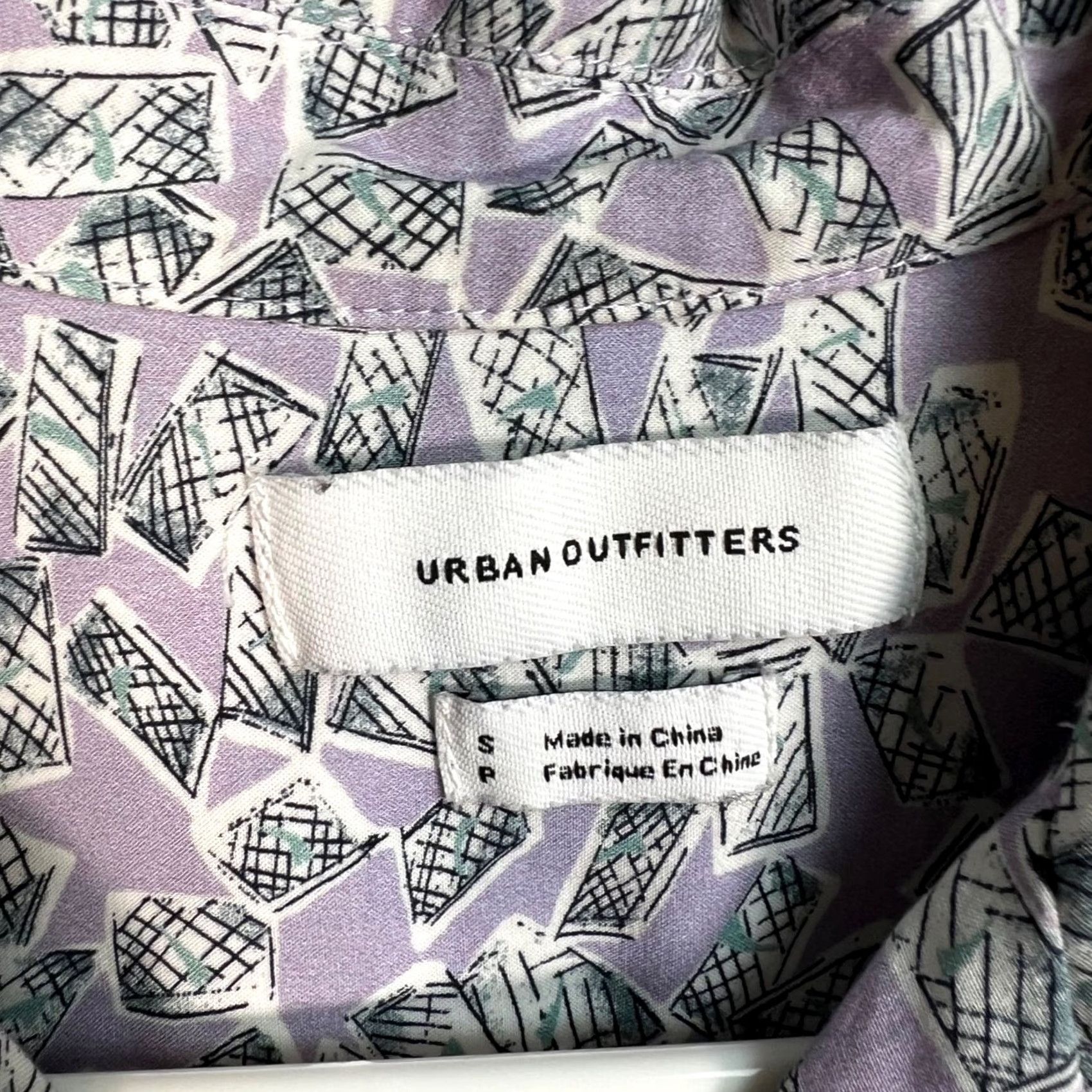 Urban Outfitters Urban Outfitters Mens Short Sleeve Button-Down Shirt Purple Geometric Small S Regular Shirt Mens Purple Geometric 90s? Size US S / EU 44-46 / 1 - 3 Thumbnail