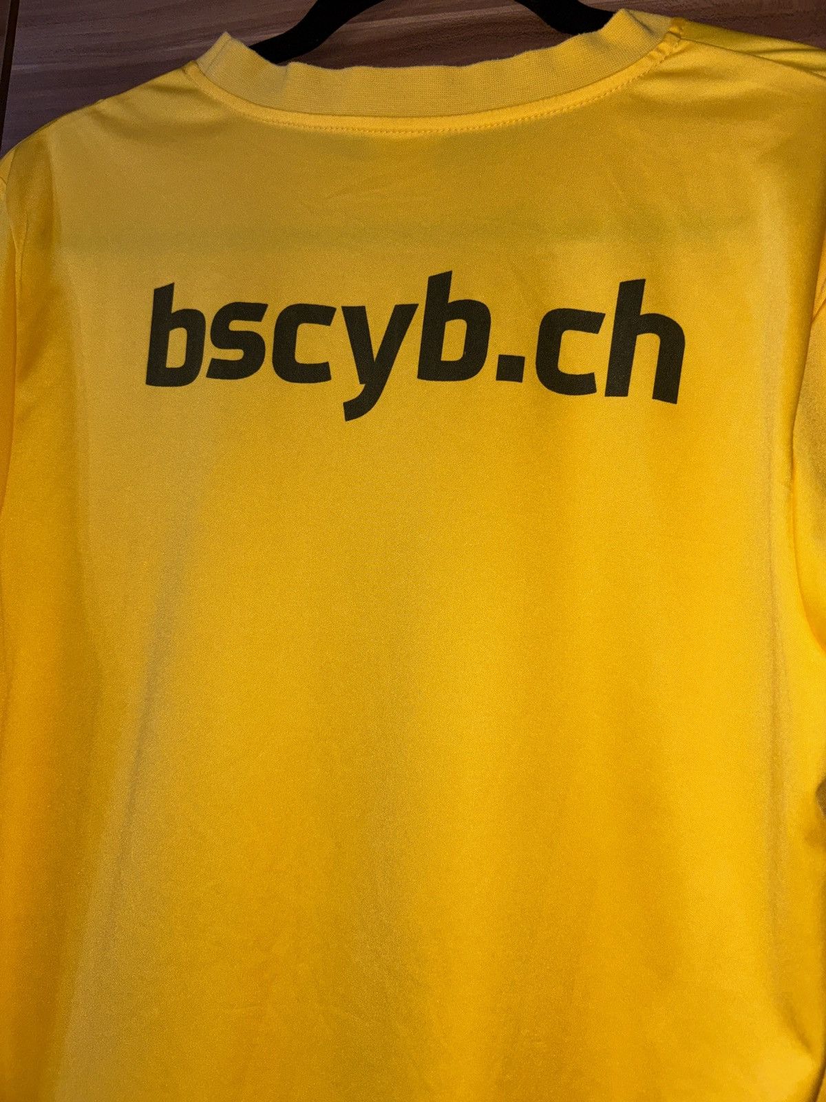 Other Jako BSC Young Boys Football Jersey Shirt Vintage Size US S / EU 44-46 / 1 - 9 Thumbnail