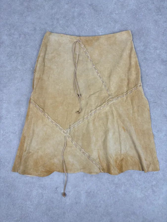 Dolce & Gabbana FW2001 Dolce & Gabbana Mustard Suede Lace-Up Midi Skirt Size 27" / US 4 / IT 40 - 4 Thumbnail