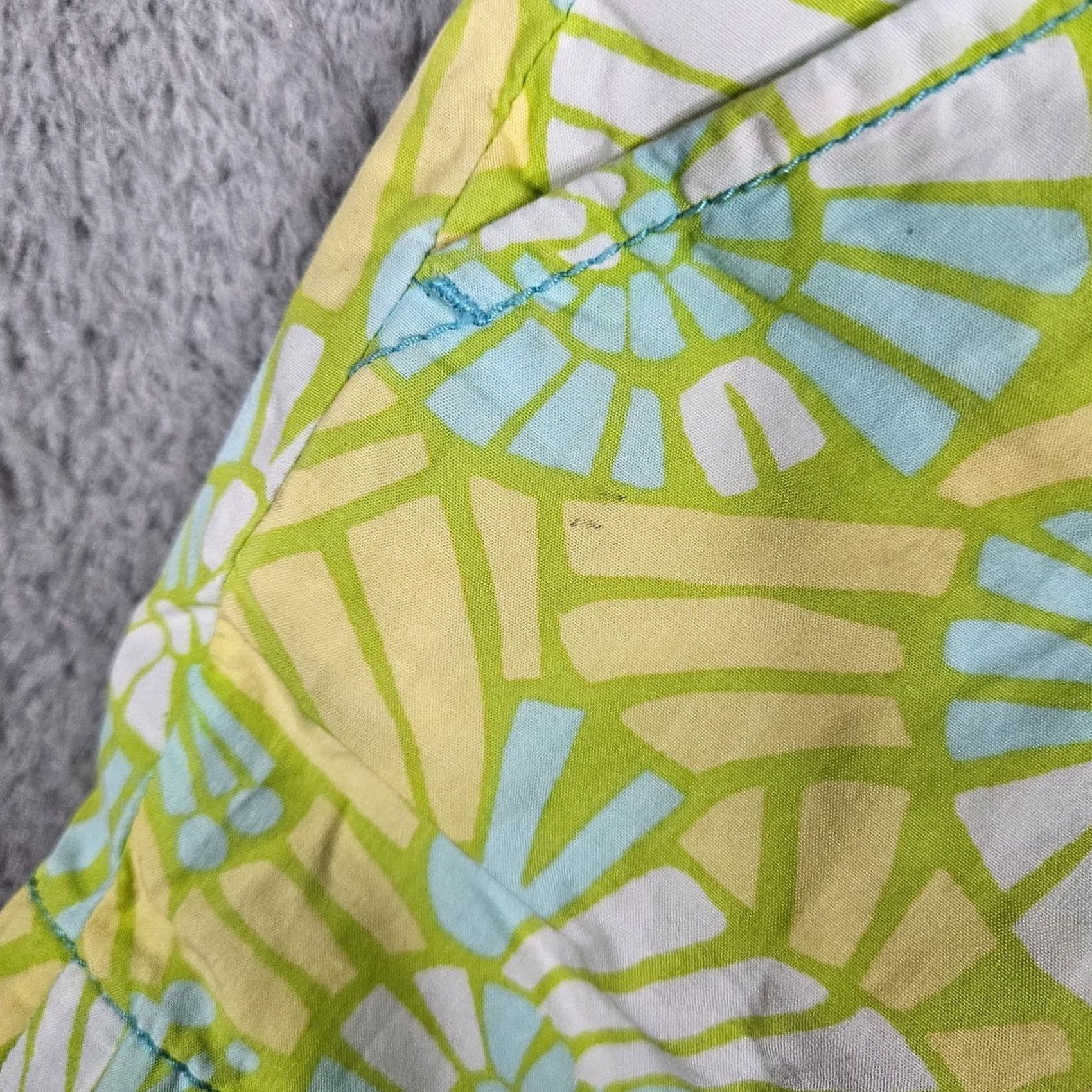 Lilly Pulitzer Lilly Pulitzer Cotton Flat Front Chino Casual Short Green/yellow Sz 2 Shirt Womens Shorts Flat Front Stretch Cotton Printed Color Green Size 2 Size 26" / US 2 / IT 38 - 4 Thumbnail