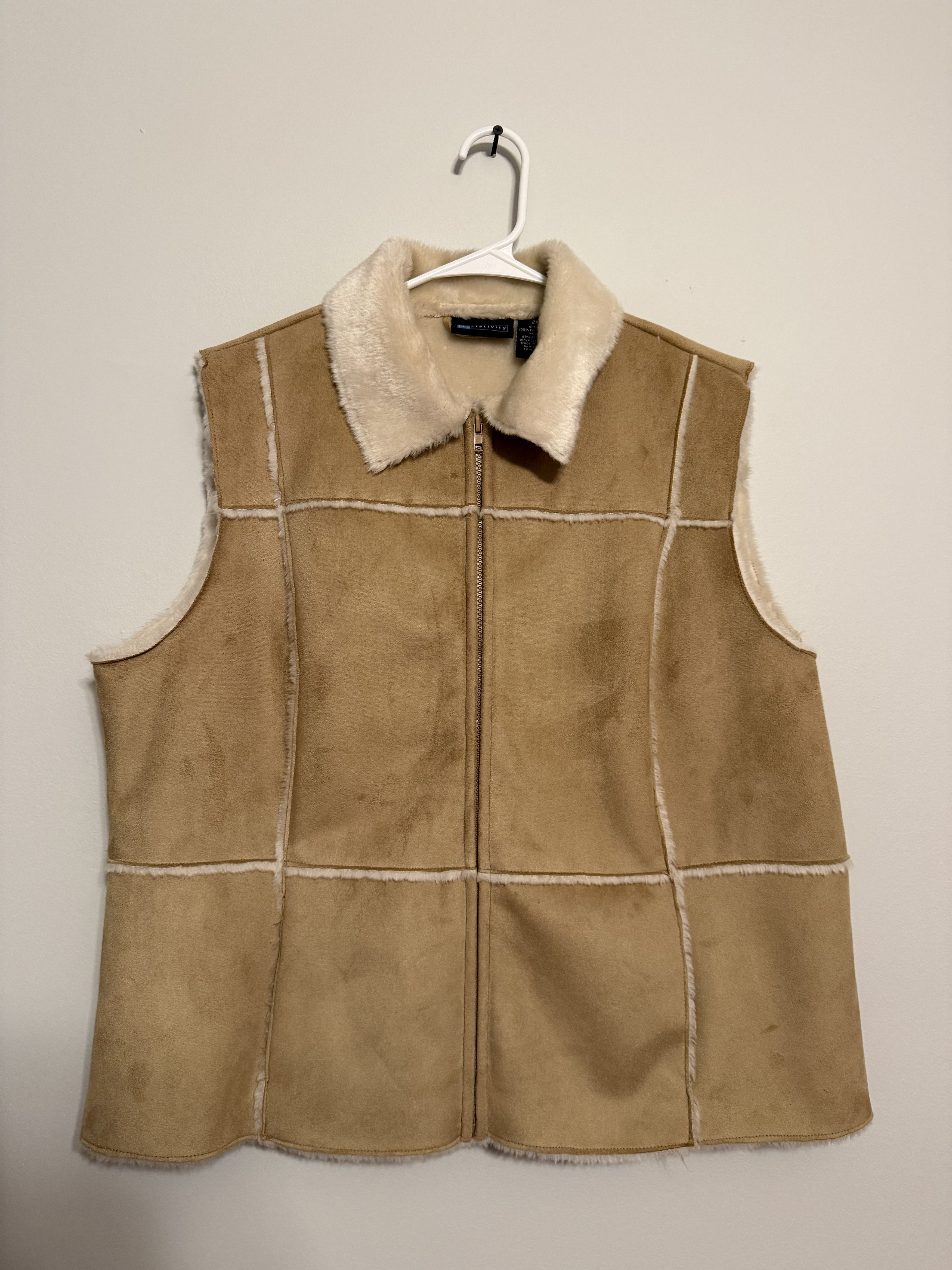 Other Vintage-Inspired Faux Shearling Suede Vest – Women's Size 2X Size XXL / US 16-18 / IT 52-54 - 1 Thumbnail