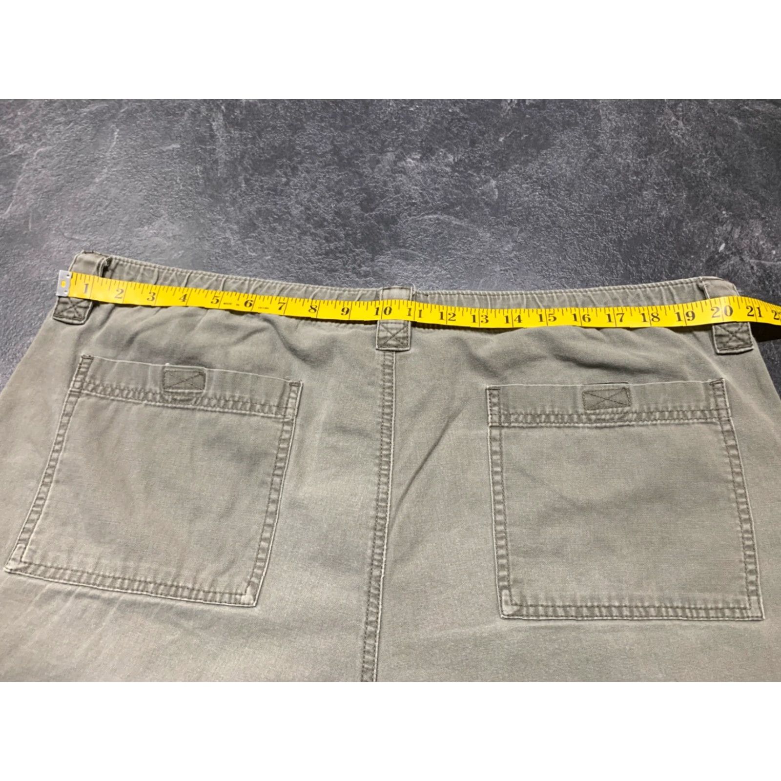 Wrangler VINTAGE Wrangler Men's Cargo Shorts Size 40 Cotton Olive Flat Front Pockets Relaxed Fit Outdoor Size US 40 / EU 56 - 6 Thumbnail