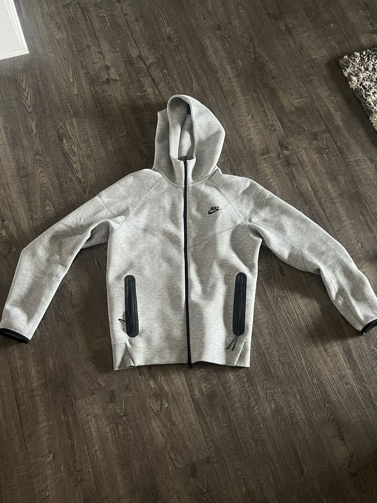 image of Nike Tech Fleece 2024 in Grey, Men's (Size Medium)
