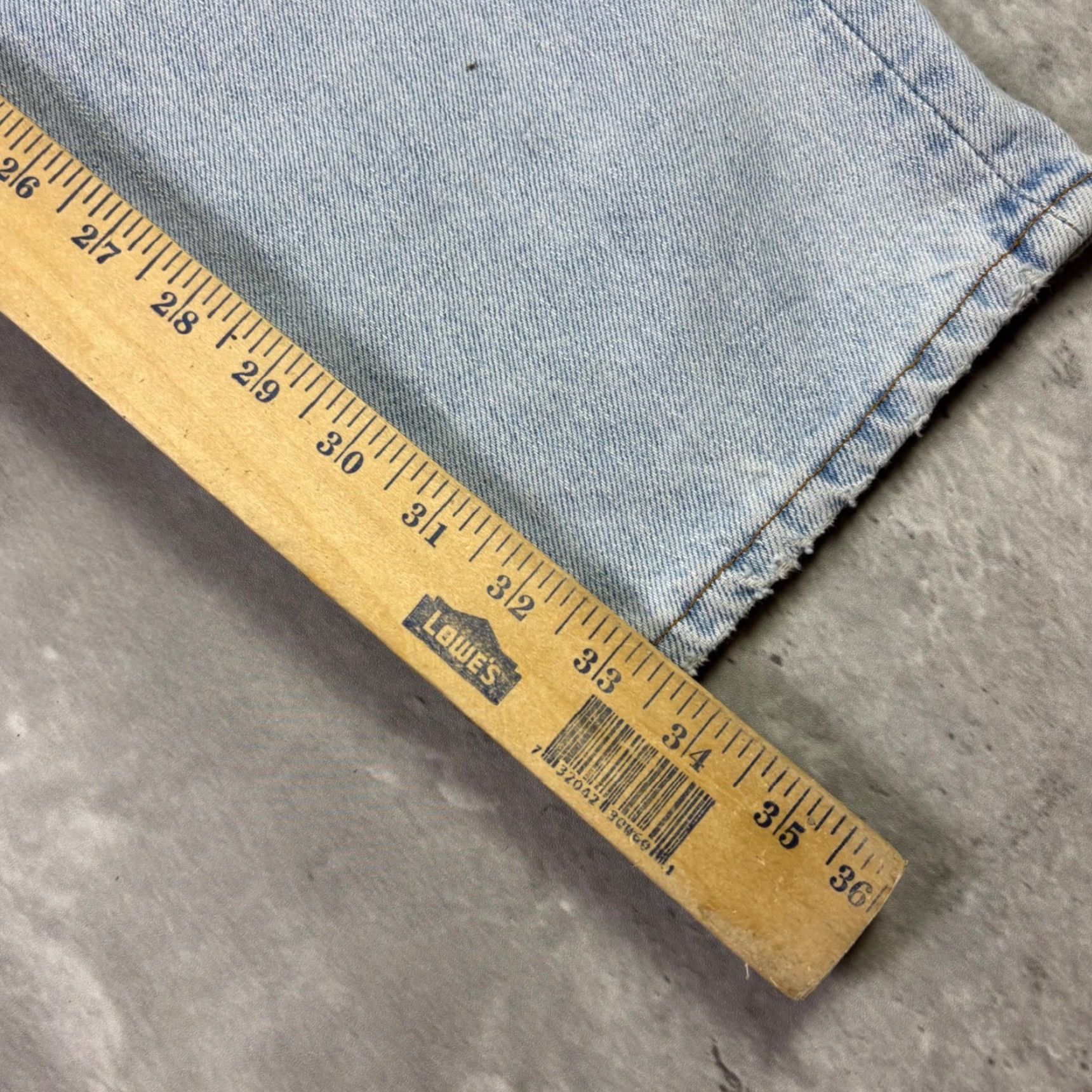 Levi's VINTAGE Levi's 550 Jeans Mens 34x34 Distressed 90s Light Wash Denim 5-Pocket Relaxed Mid Rise INSEAM 34 Shirt? Size US 34 / EU 50 - 5 Thumbnail