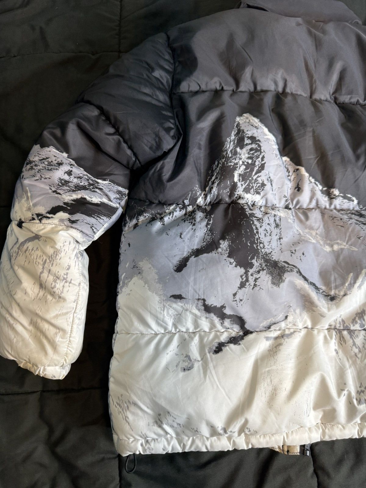 Topman TOPMAN Signature Puffer Jacket With Mountain Scene “Black” Size US L / EU 52-54 / 3 - 7 Thumbnail