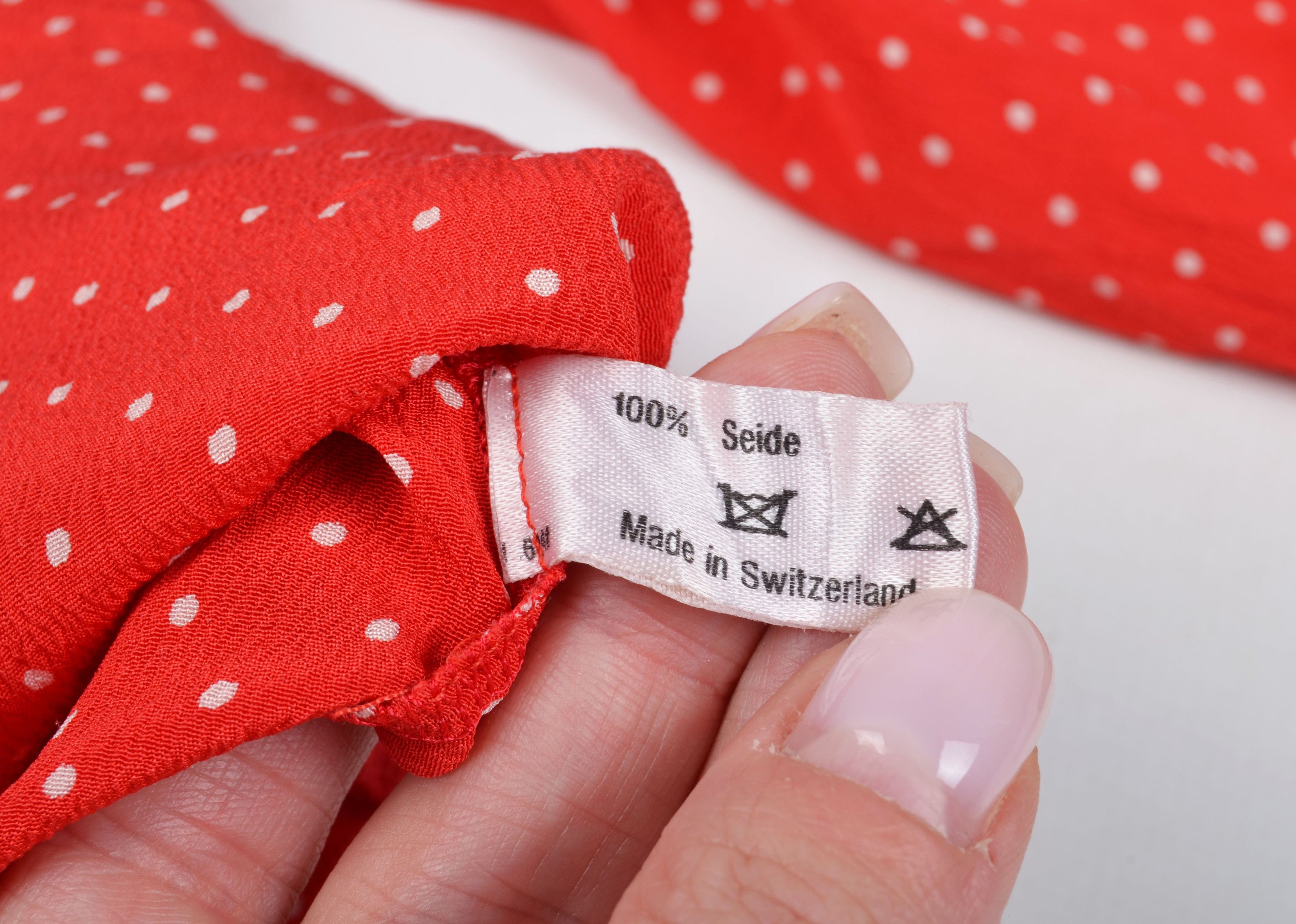 Akris Vintage Akris 80's Polka Dot Red Silk Lion Buttons Shirt Size M / US 6-8 / IT 42-44 - 9 Thumbnail