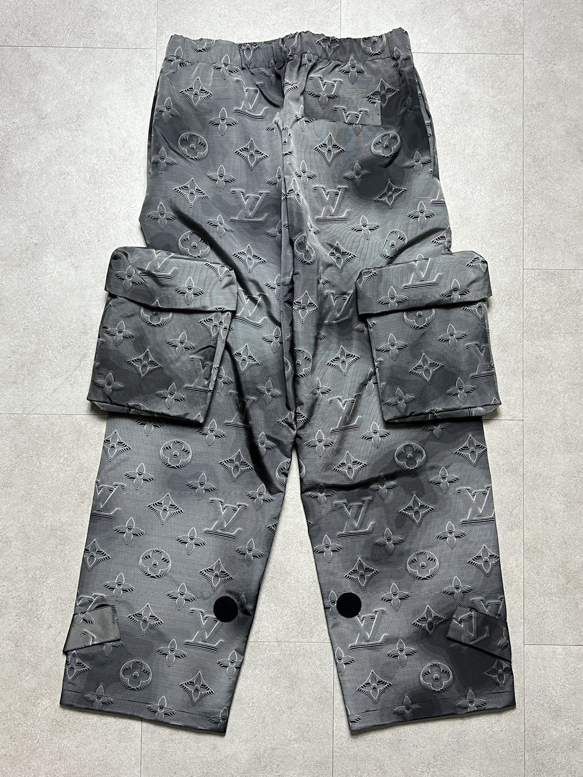 Louis Vuitton Louis Vuitton Nylon 2054 3D Monogram Cargo Size US 34 / EU 50 - 2 Thumbnail