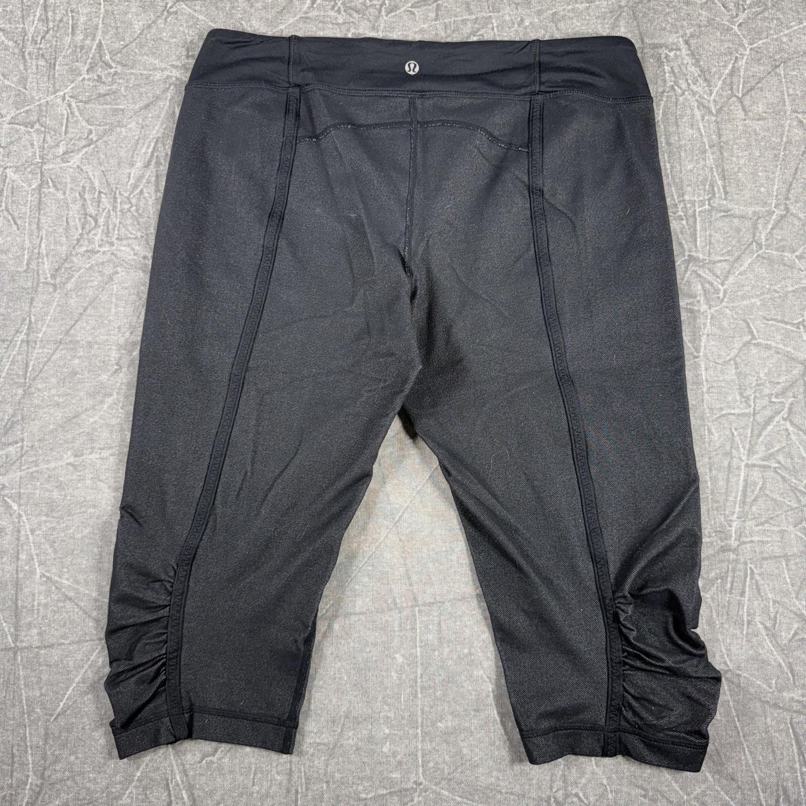 Lululemon Lululemon Women 12 Pants Black Dignity Crops Leggings Size 34" / US 12 / IT 48 - 3 Thumbnail