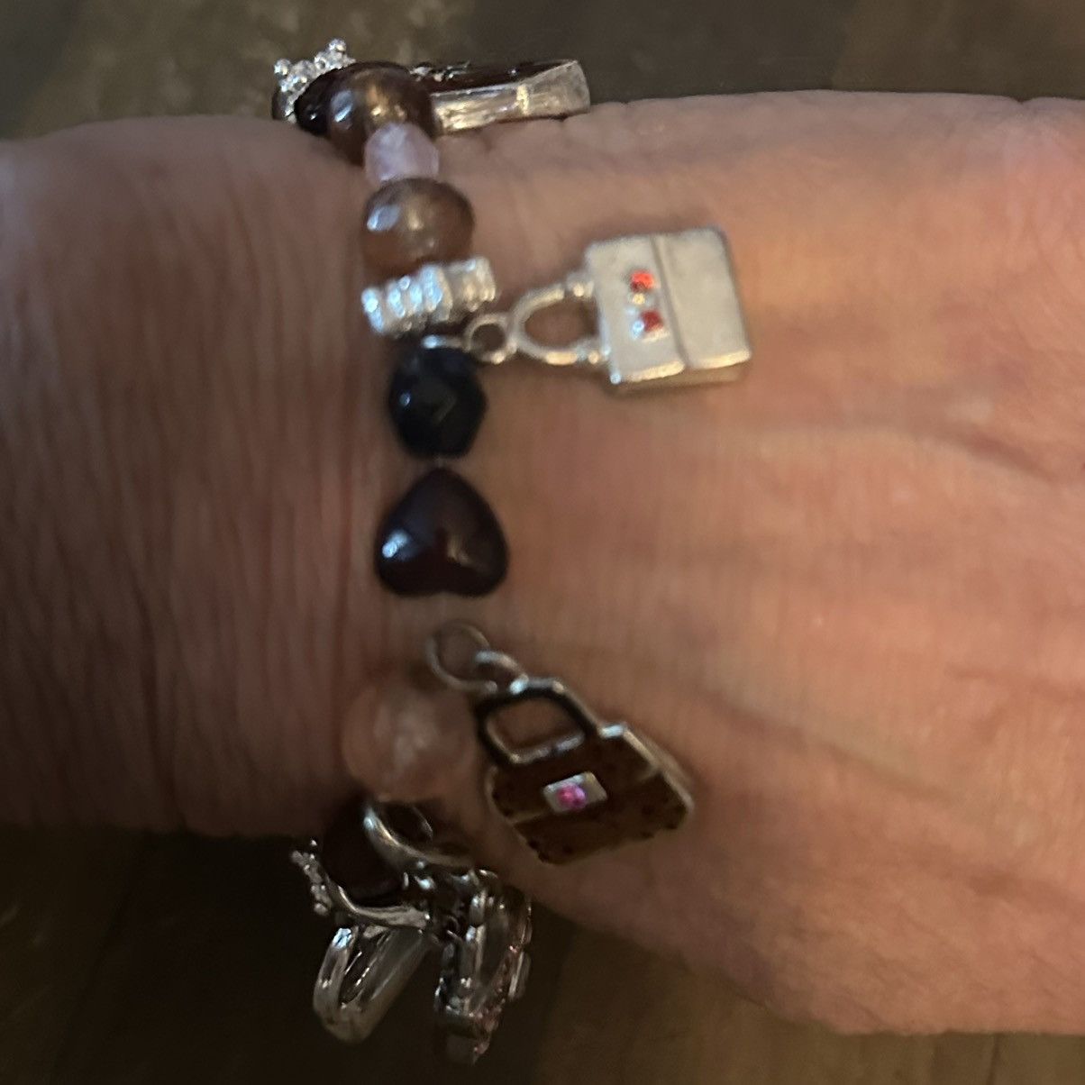 Other Multicolor beaded stretch bracelet with fancy handbag charms Size ONE SIZE - 3 Thumbnail