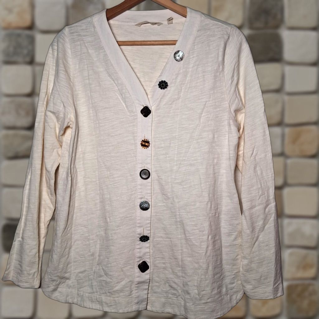 Soft Surroundings Soft Surroundings Shirt Women S Ivory Button-Up Tunic Long Sleeve V-Neck Knit Cotton Boho Artsy Classic Casual Christmas? Size S / US 4 / IT 40 - 1 Thumbnail