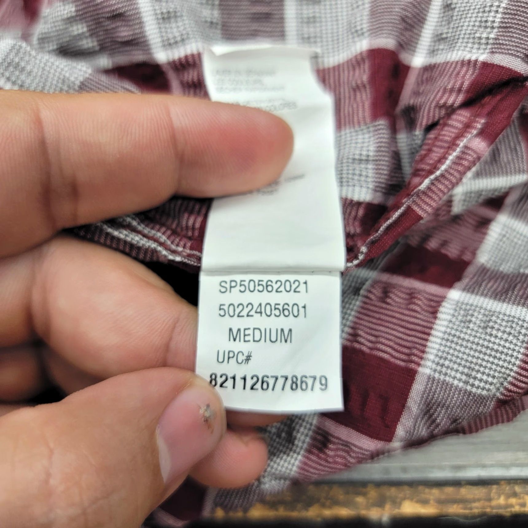 Van Heusen Van Heusen Shirt Mens Medium Red Gray Plaid Short Sleeve Casual Button-Up Size US M / EU 48-50 / 2 - 7 Thumbnail