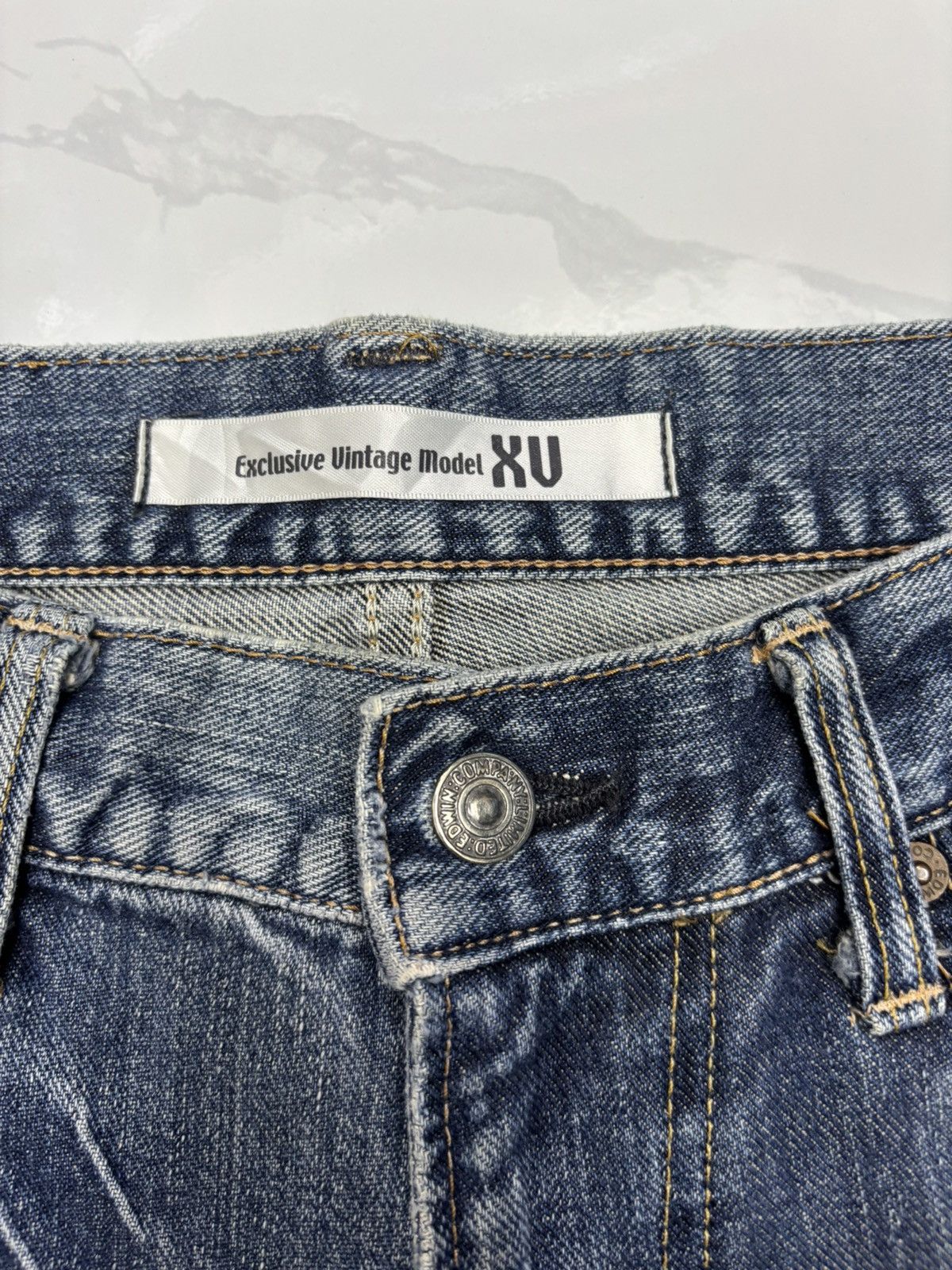 Le Grande Bleu (L.G.B.) EDWIN EXCLUSIVE VINTAGE MODEL FLARED BOOTCUT DENIM JEANS Size US 35 - 9 Thumbnail