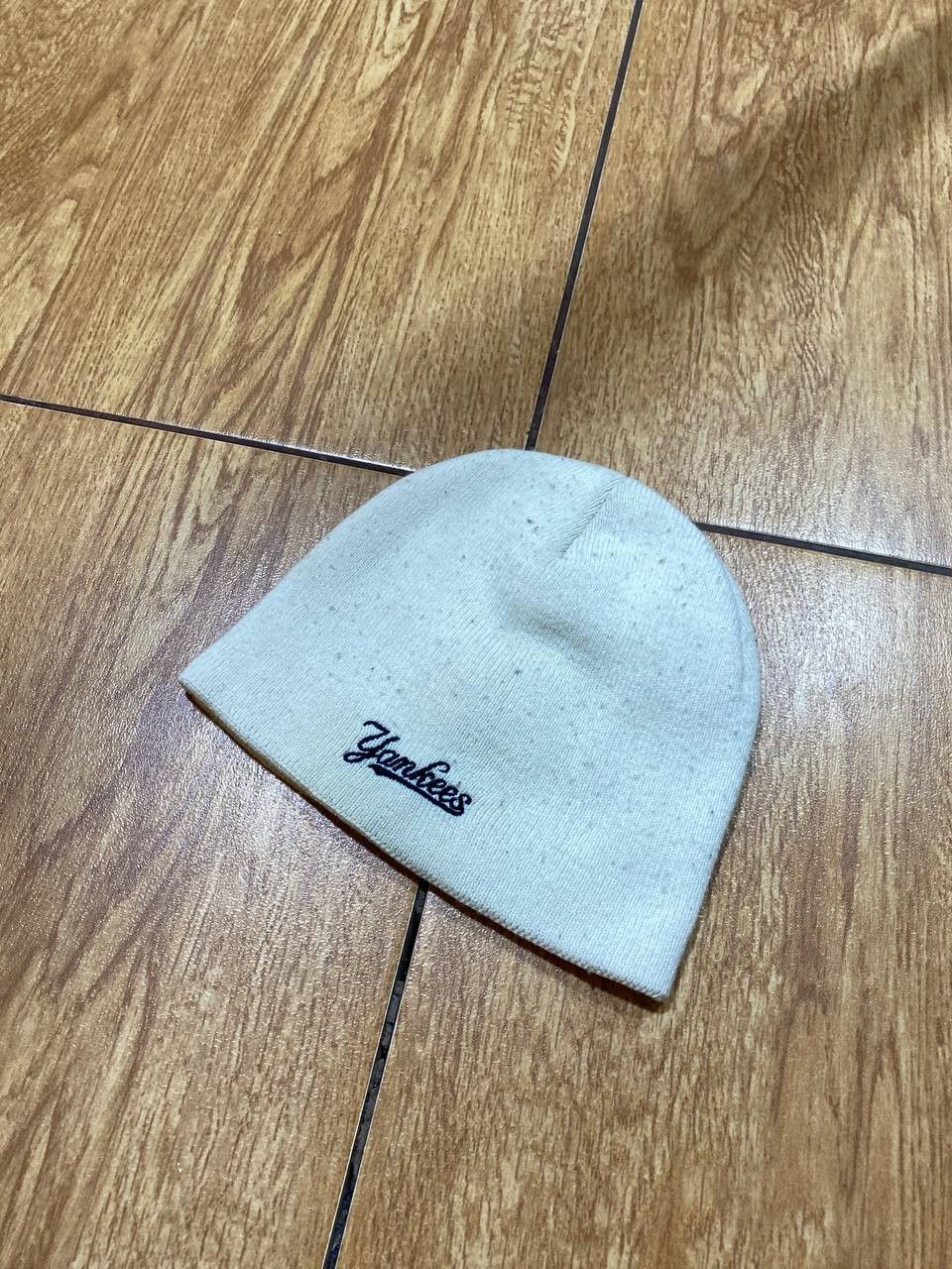 New York Yankees Vintage New York Yankees Y2K Logo Beanie Hat Size ONE SIZE - 5 Thumbnail