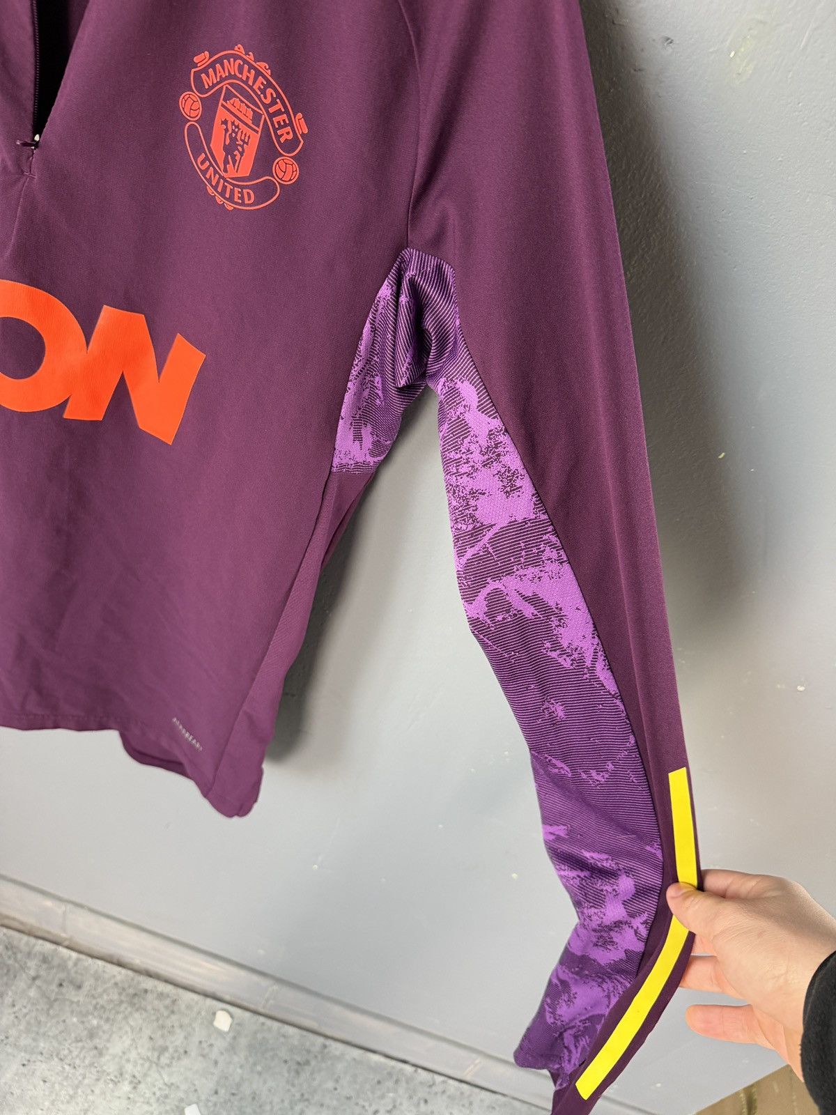 Adidas Adidas Manchester United Long Sleeve Tshirt Size US S / EU 44-46 / 1 - 9 Thumbnail