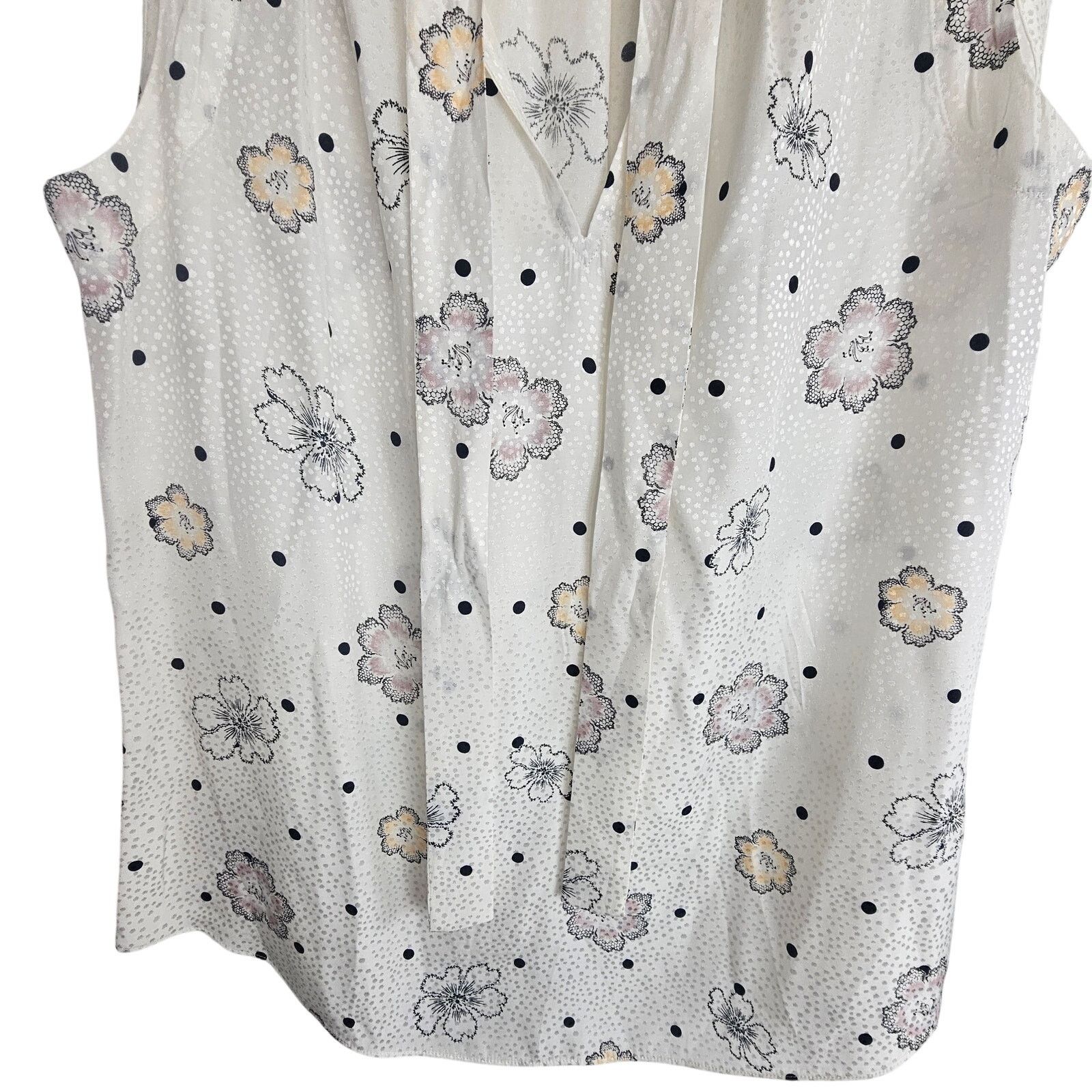 Rebecca Taylor Rebecca Taylor Floral Silk Top Size 4 Quiet Luxury Designer Size S / US 4 / IT 40 - 3 Thumbnail