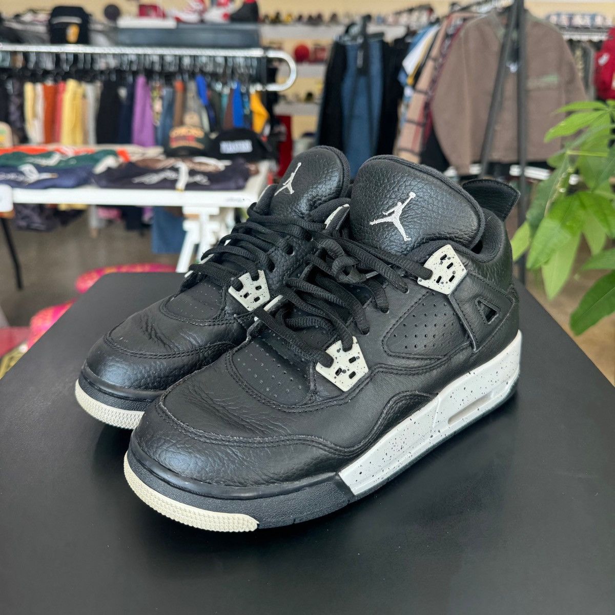 Jordan Brand Air Jordan 4 Oreo Sz. 5Y (2015) Size US 5 / EU 37 - 1 Thumbnail
