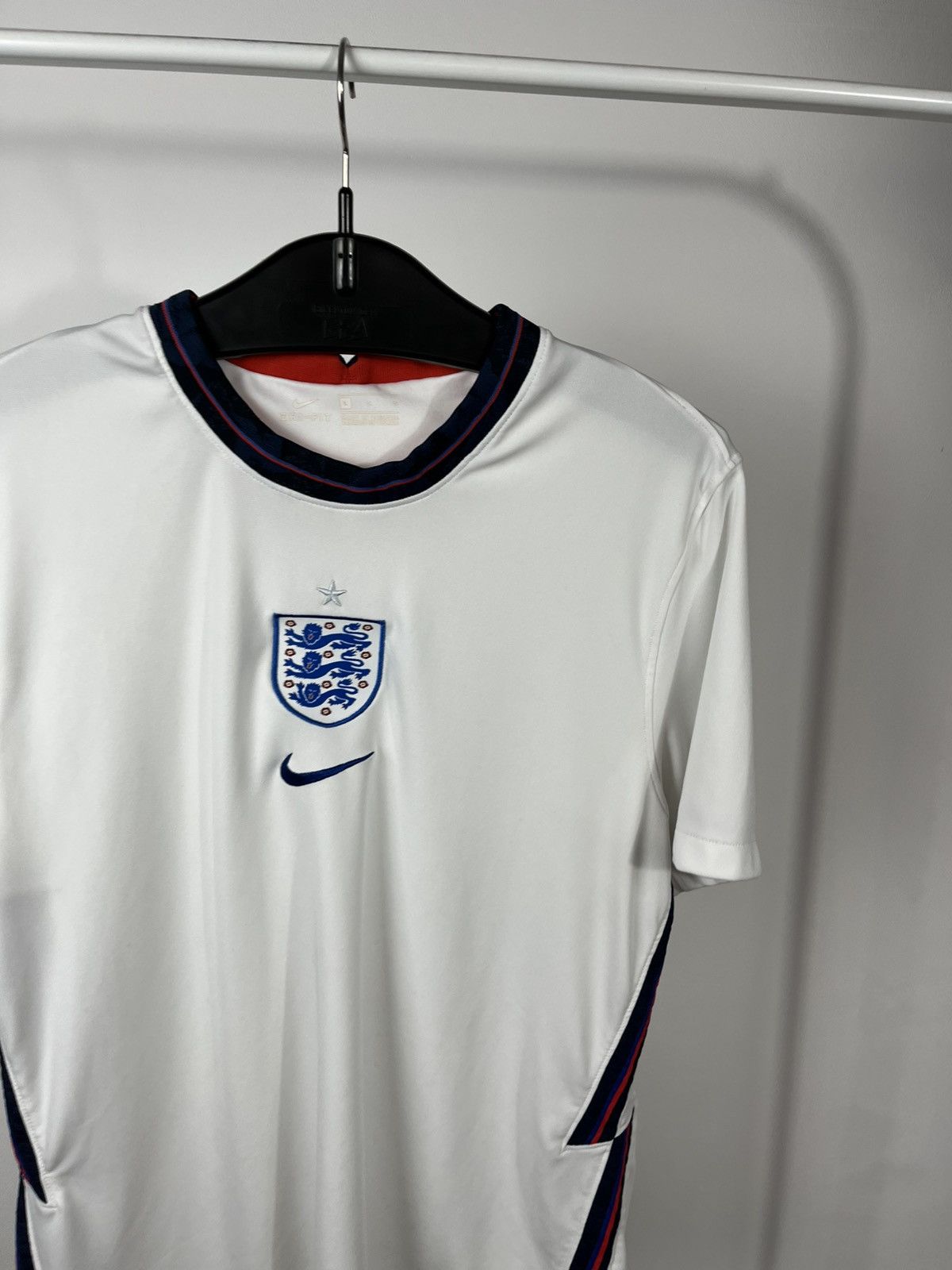 Nike Nike England Dri Fit Home Soccer Jersey White Shirt Size L Size US L / EU 52-54 / 3 - 3 Thumbnail
