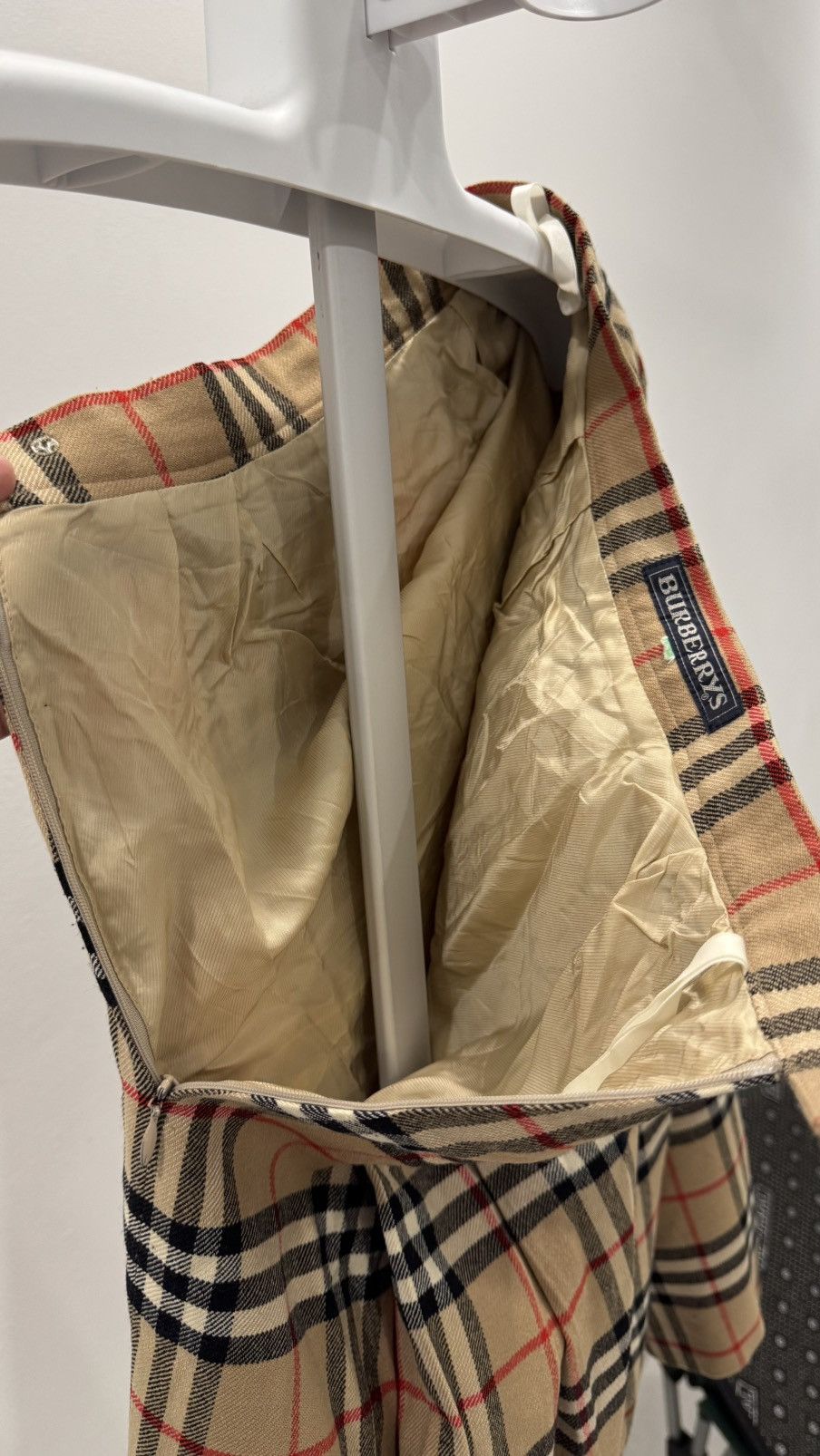 Burberry Vintage Burberry Nova Check Maxi Skirt Size 26" / US 2 / IT 38 - 8 Thumbnail