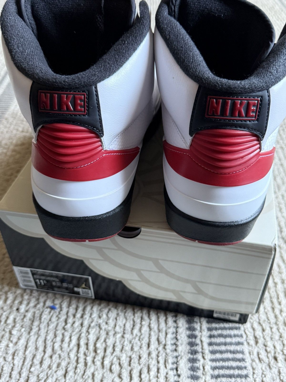 Jordan Brand Air jordan 2 chicago Size US 11.5 / EU 44-45 - 4 Thumbnail