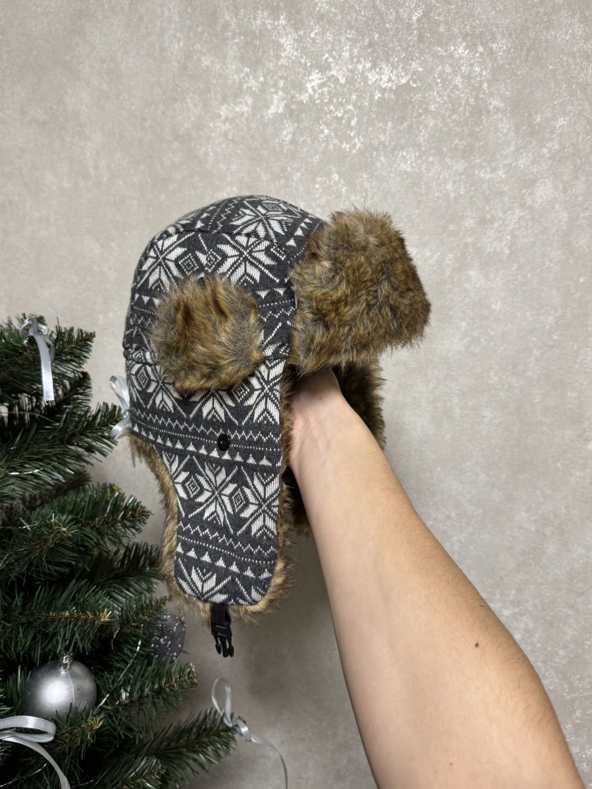 Other Vintage snow fur Y2K hype fluffy ushanka hat punk Size ONE SIZE - 6 Thumbnail
