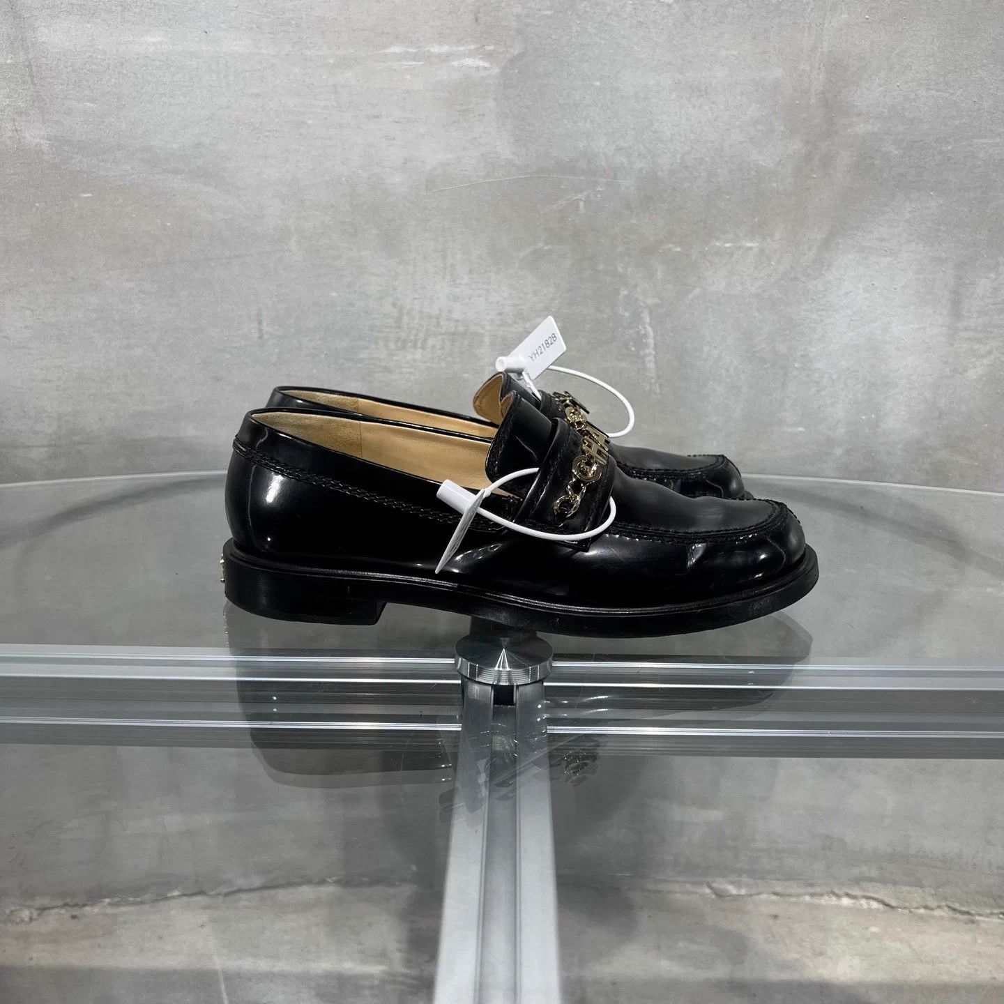 Chanel CHANEL gold-tone buckle chain loafer women's 36.5 Size US 5.5 / IT 35.5 - 4 Thumbnail
