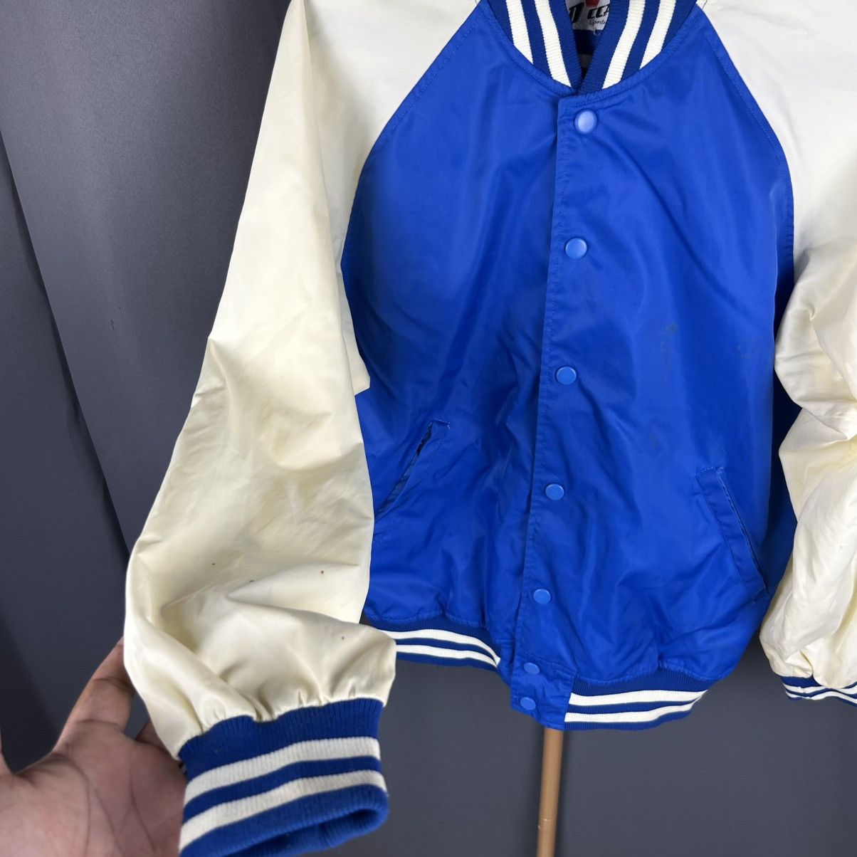 Vintage Vintage Decca Sportear Varsity Jacket Size US S / EU 44-46 / 1 - 7 Thumbnail
