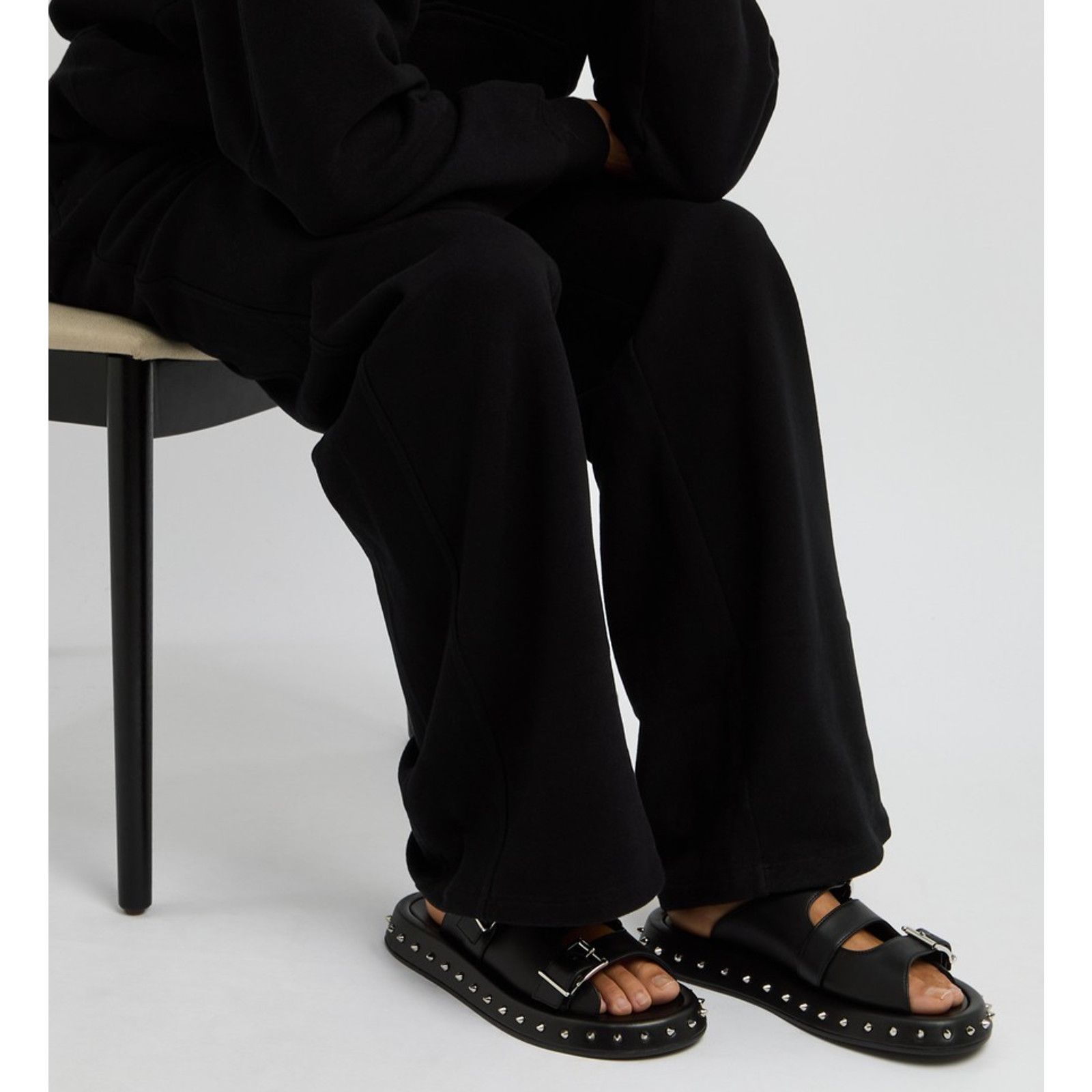 Alexander McQueen ALEXANDER MCQUEEN Leather Stud Buckle Sandal Black EU39 Size US 9 / IT 39 - 3 Thumbnail