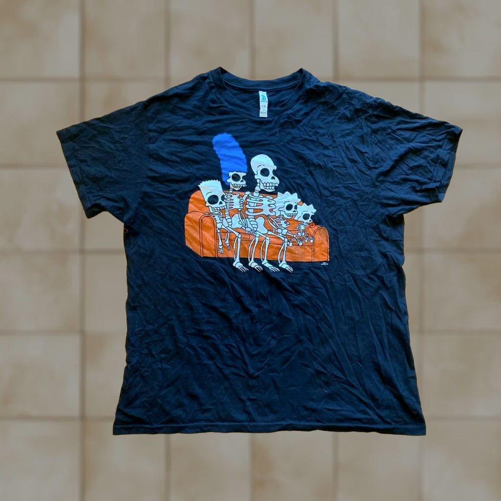 Vintage VINTAGE The Simpsons Halloween Skeleton Couch Family Shirt Mens Black Size L Size US L / EU 52-54 / 3 - 1 Thumbnail