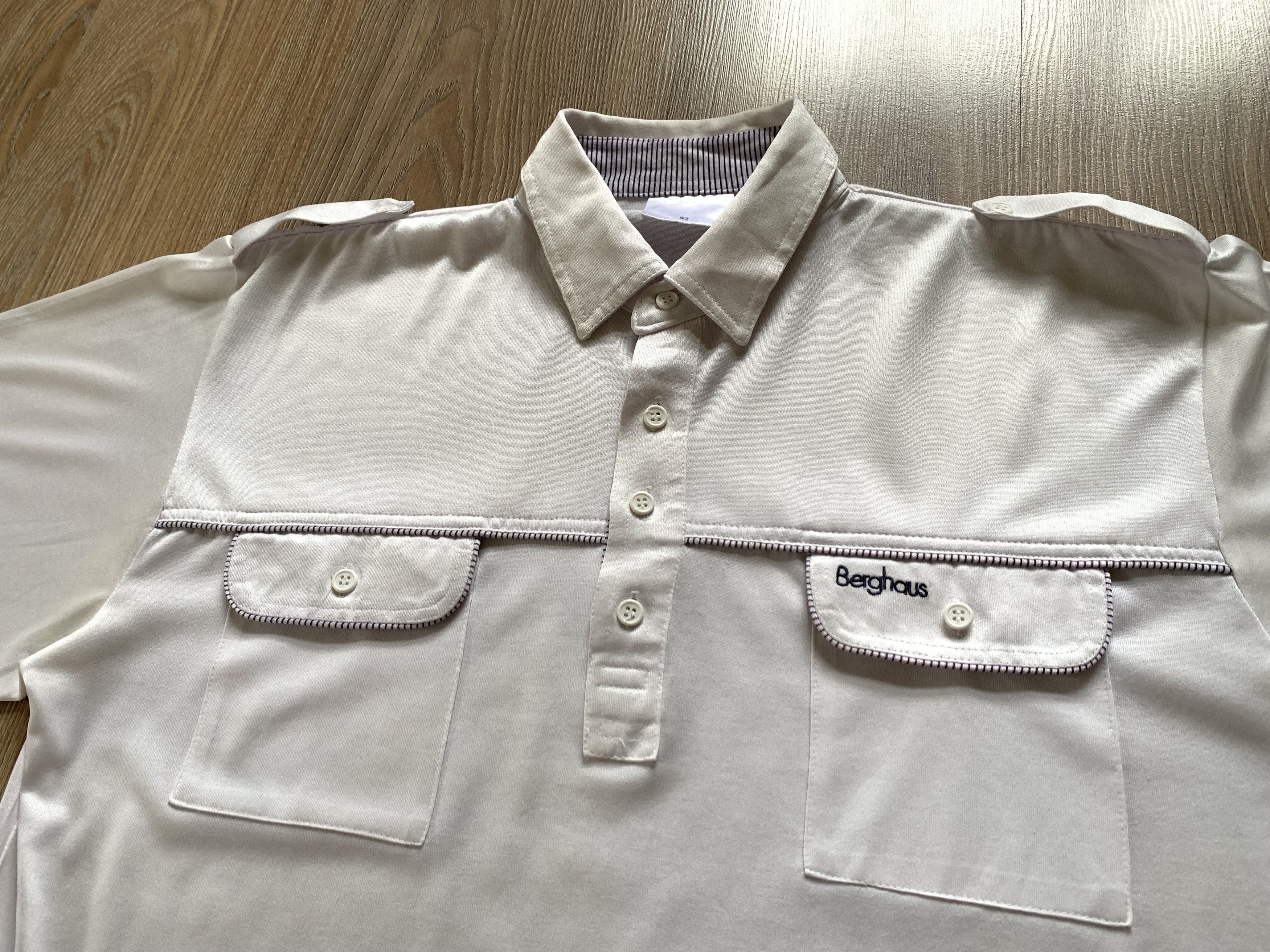 Berghaus × Vintage Berghaus Vintage White Cotton Pocket Polo T-Shirt Size US L / EU 52-54 / 3 - 4 Thumbnail