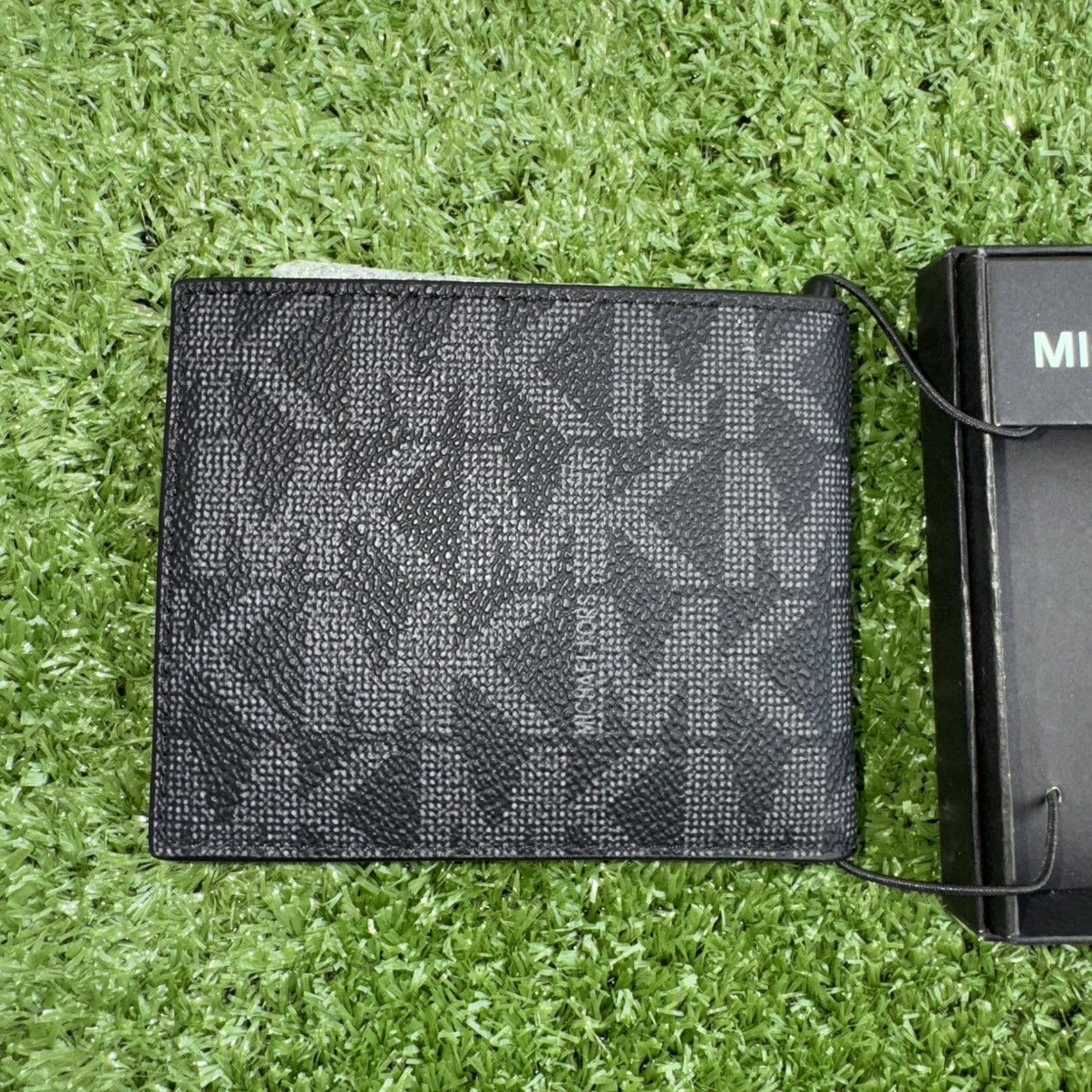 Michael Kors × Vintage Michael Kors Black Jet Set Leather Bi-Fold (Billfold) Wallet Size ONE SIZE - 5 Thumbnail