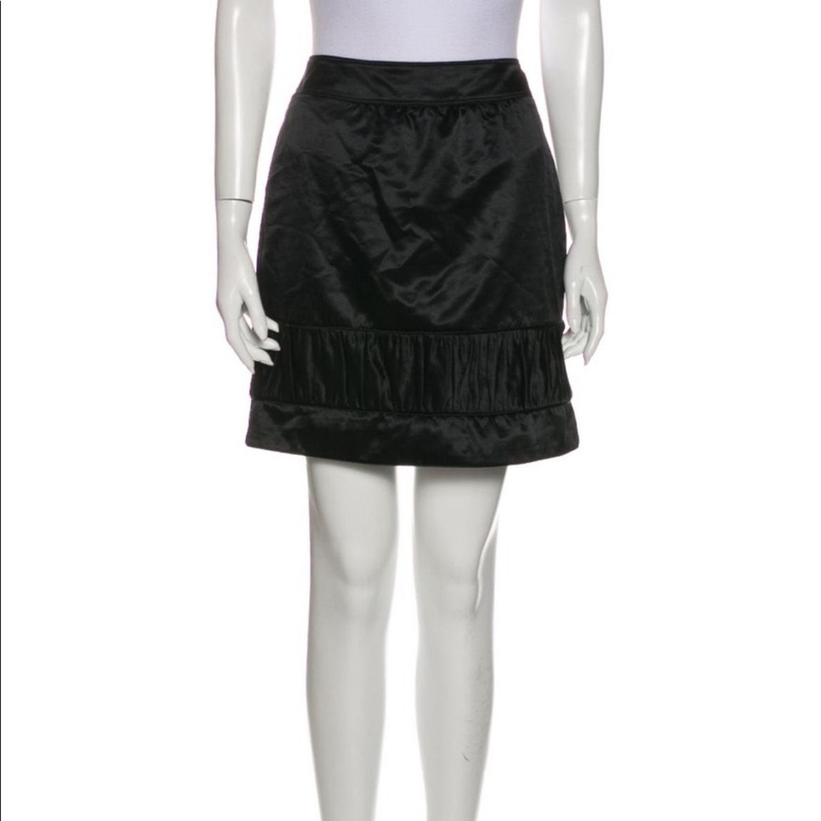 Burberry Burberry wool and silk black skirt 6 Medium Size 28" / US 6 / IT 42 - 1 Thumbnail