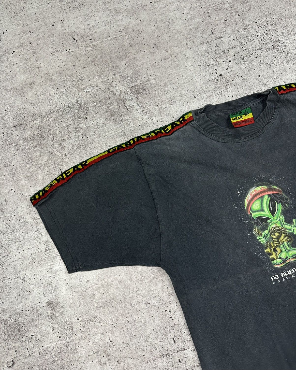 Alien Workshop Vintage Ganja Wear Alien Nation Bob Marlien Tee Size US L / EU 52-54 / 3 - 4 Thumbnail