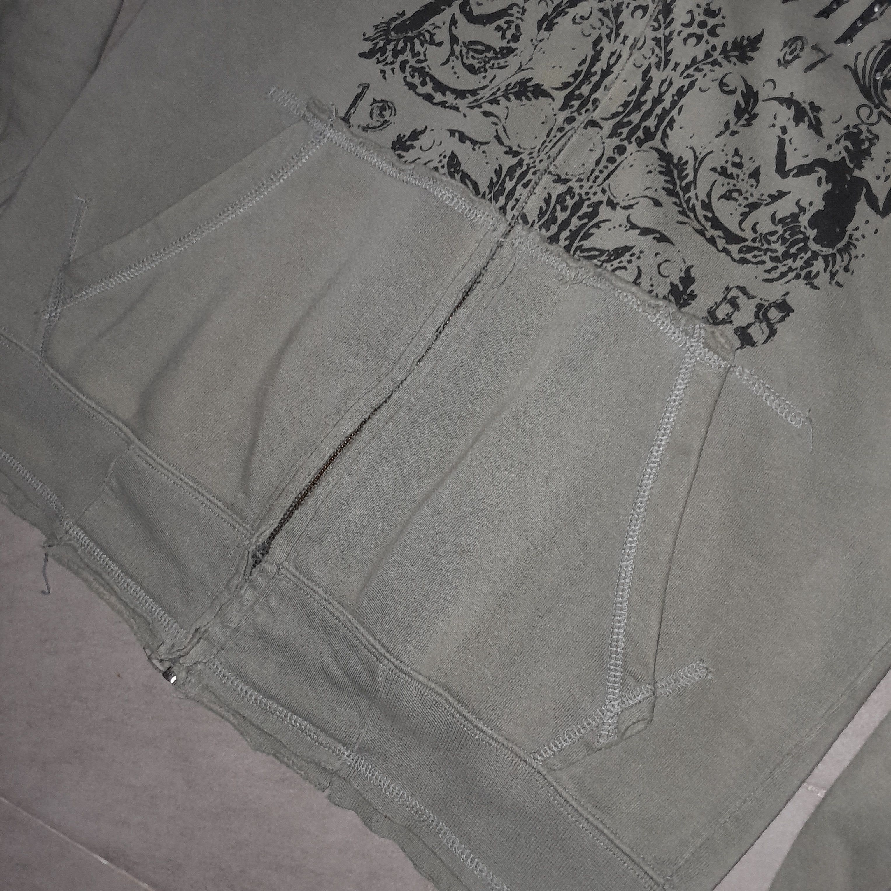 Vintage Green Skulls Hoodie Argentinian Brand Size US S / EU 44-46 / 1 - 2 Thumbnail