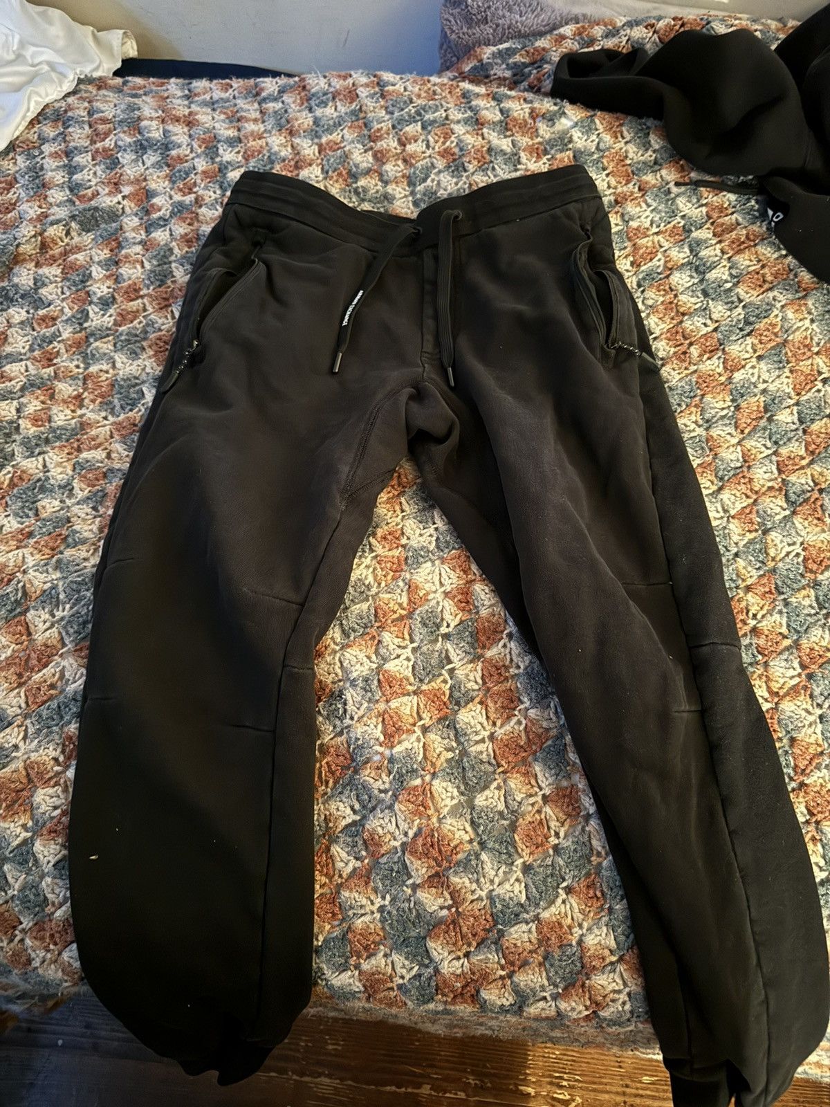 Armani Exchange Armani Exchange Sweatpants Joggers Black Size US 30 / EU 46 - 1 Thumbnail