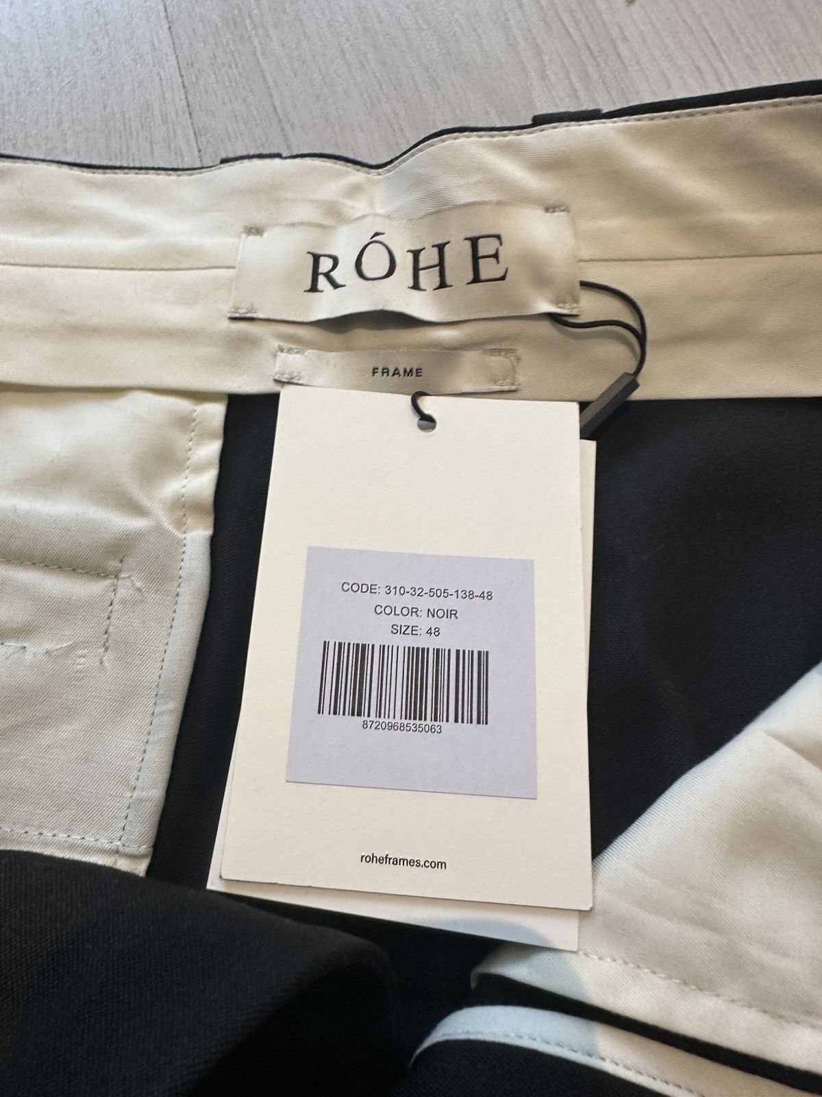 Rohe RÓHE Tailored Wool Shorts – Size 48 – Noir – Never Worn Size US 32 / EU 48 - 4 Thumbnail