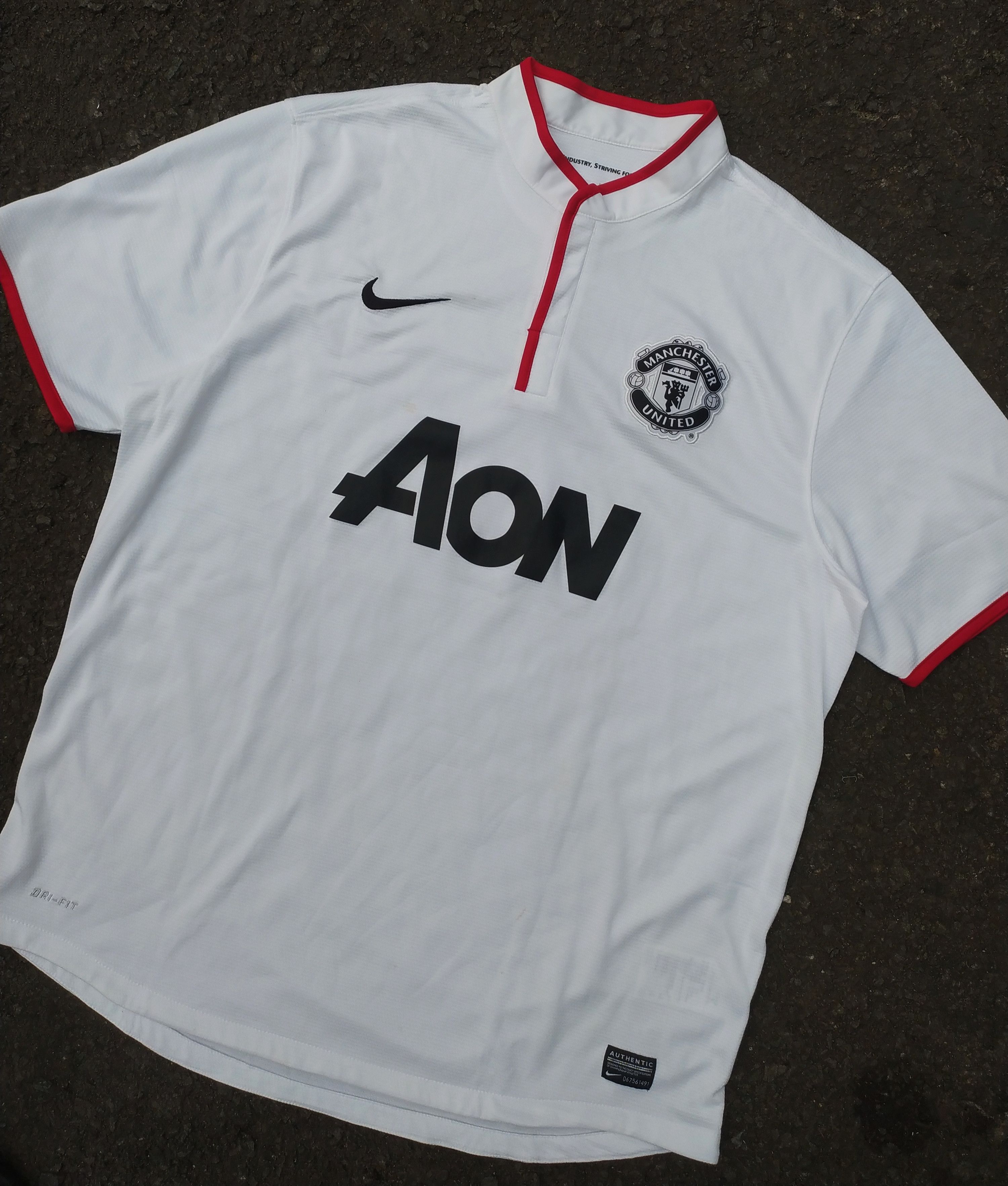 Nike Manchester United 2012/13 Away Shirt - Last Time EPL Title Size US XL / EU 56 / 4 - 1 Thumbnail