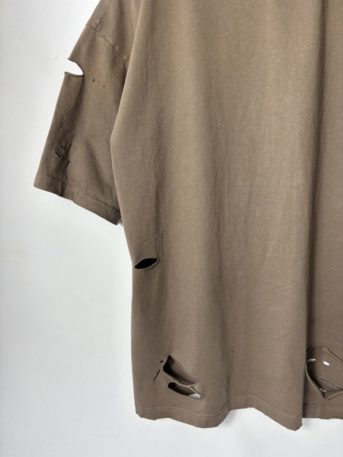 Balenciaga Balenciaga Destroyed Oversized T-Shirt Size US XS / EU 42 / 0 - 4 Thumbnail