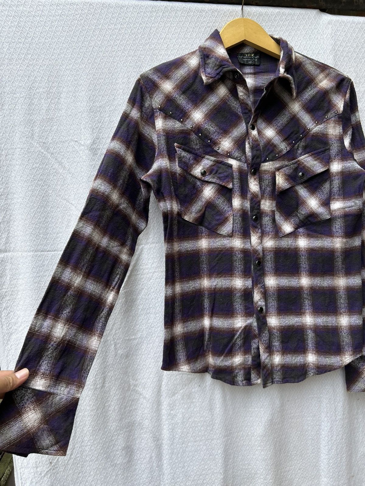 20471120 × Japanese Brand Japanese poem pink rose studded flannel shirt Size US M / EU 48-50 / 2 - 6 Thumbnail