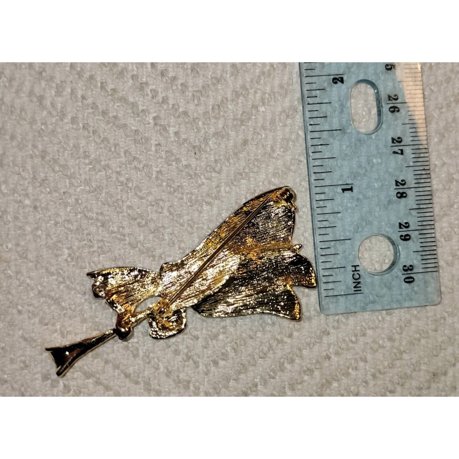 Liz Claiborne Liz Claiborne Angel Brooch Blowing Horn Silvertone Metal Pin Size ONE SIZE - 7 Thumbnail