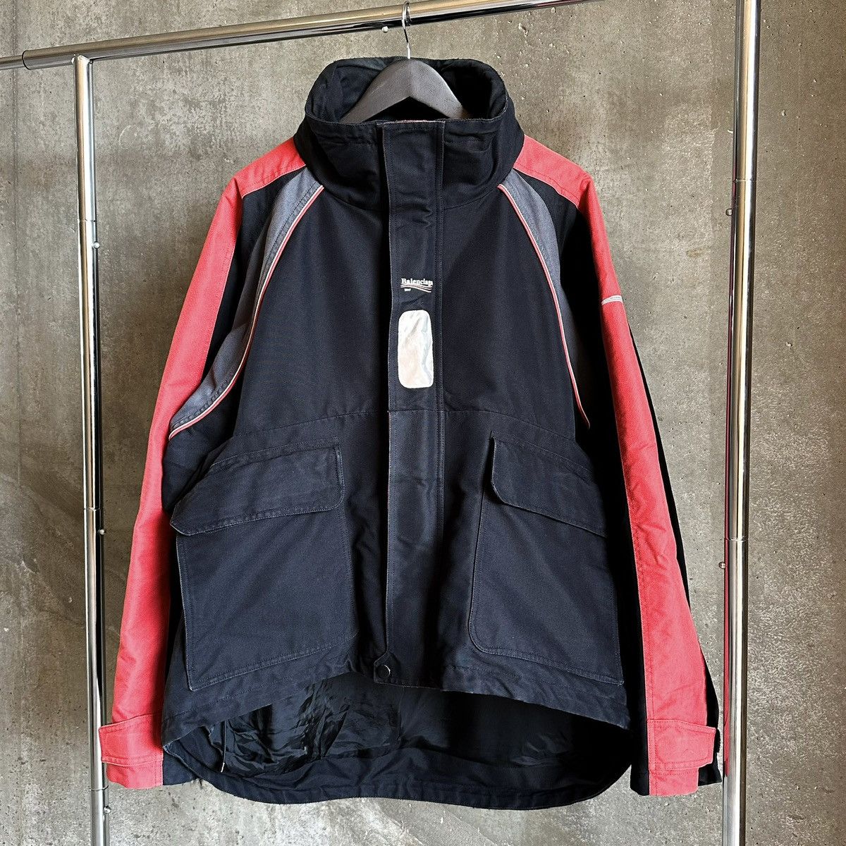 Balenciaga Runway FW17 Campaign C-Shape Swing Parka Size US M / EU 48-50 / 2 - 2 Thumbnail