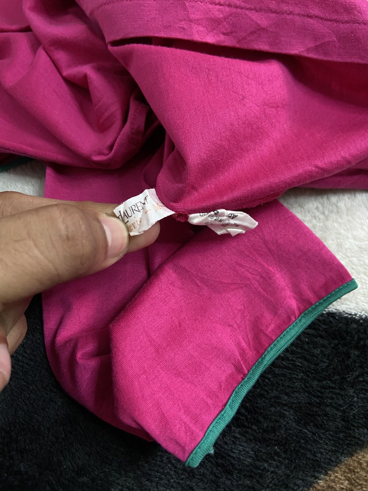 Yves Saint Laurent Vtg Yves Saint Laurent Longsleeve Fuchsia Green Subtle Logo Size S / US 4 / IT 40 - 5 Thumbnail