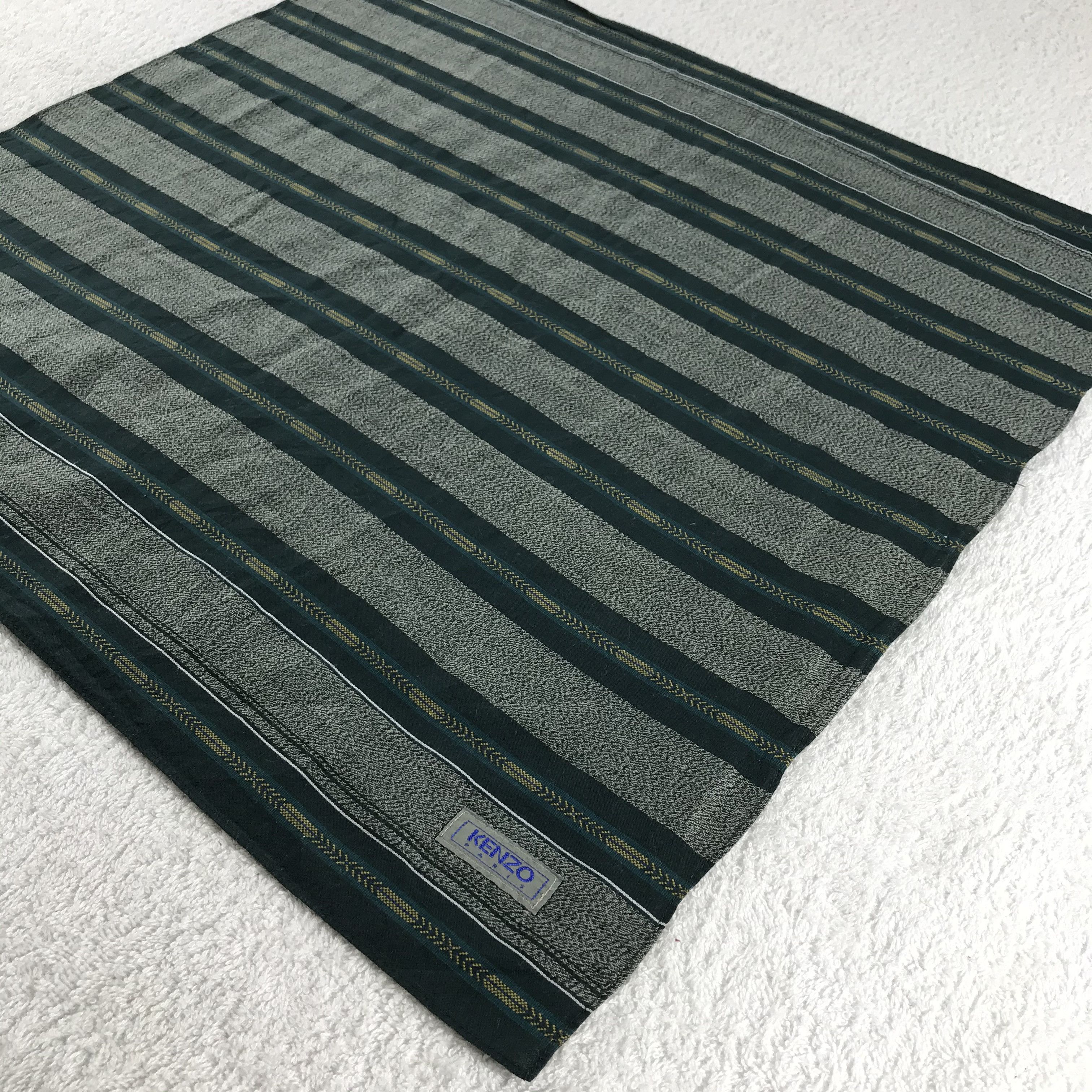 Kenzo × Vintage Kenzo Bandana / Handkerchief / Neckerchief - S246 Size ONE SIZE - 2 Thumbnail