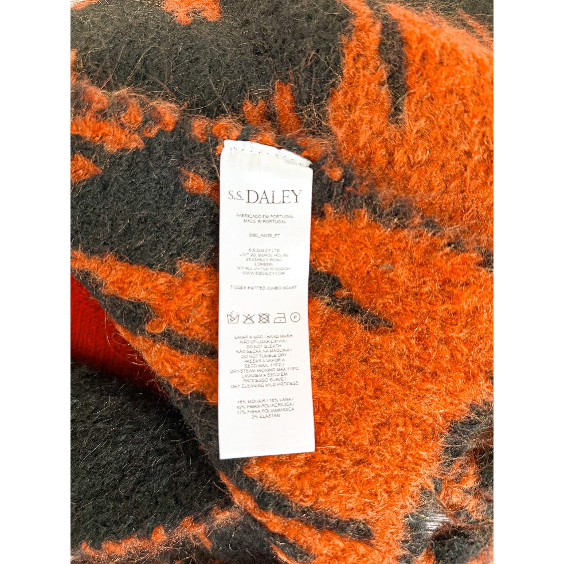 S.S.Daley S.S.DALEY x Disney Winnie the Pooh TIGGER Stripe Mohair Scar Size ONE SIZE - 5 Thumbnail