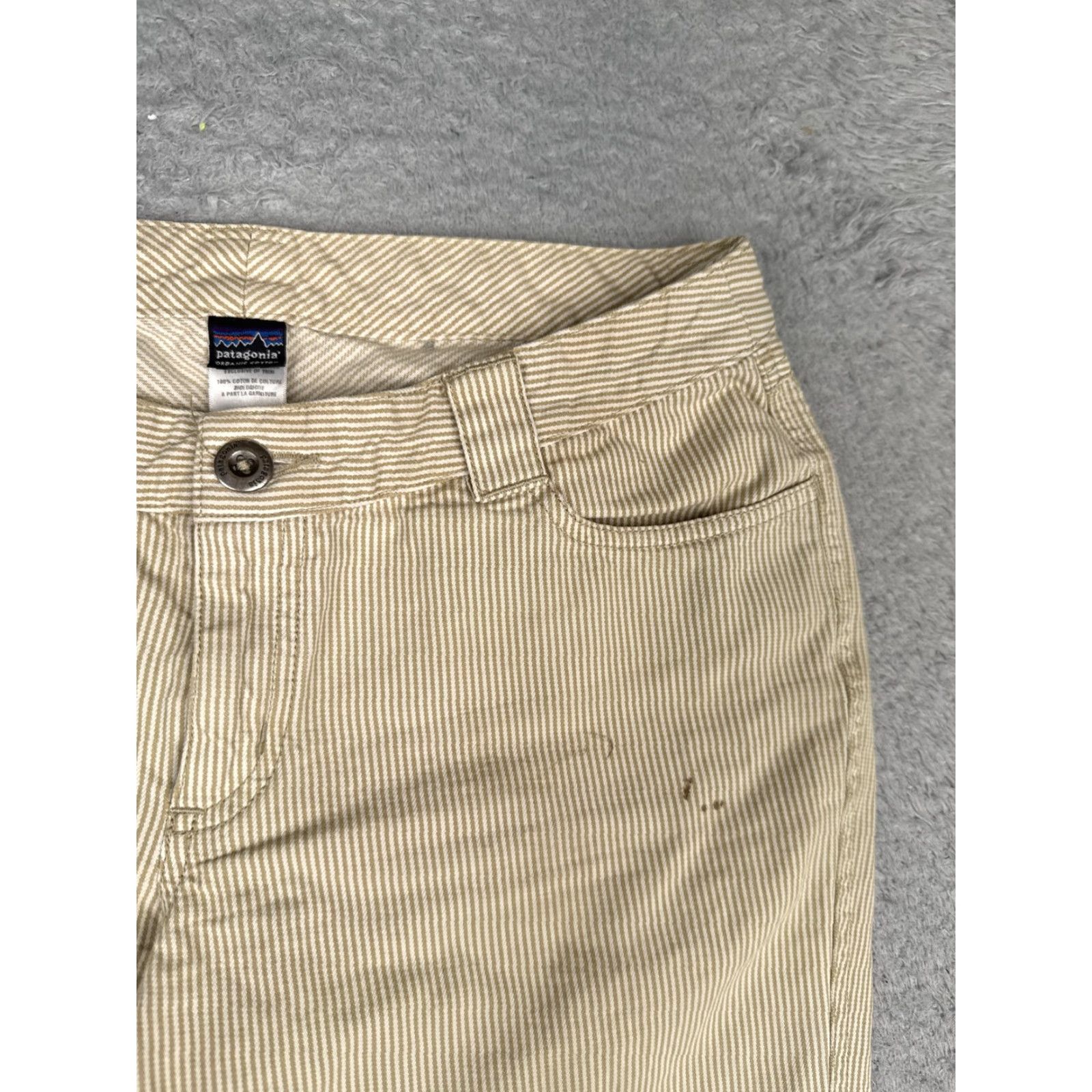 Patagonia Patagonia Bermuda Shorts Womens 6 Beige Striped Organic Cotton Twill Casual Size 28" / US 6 / IT 42 - 5 Thumbnail