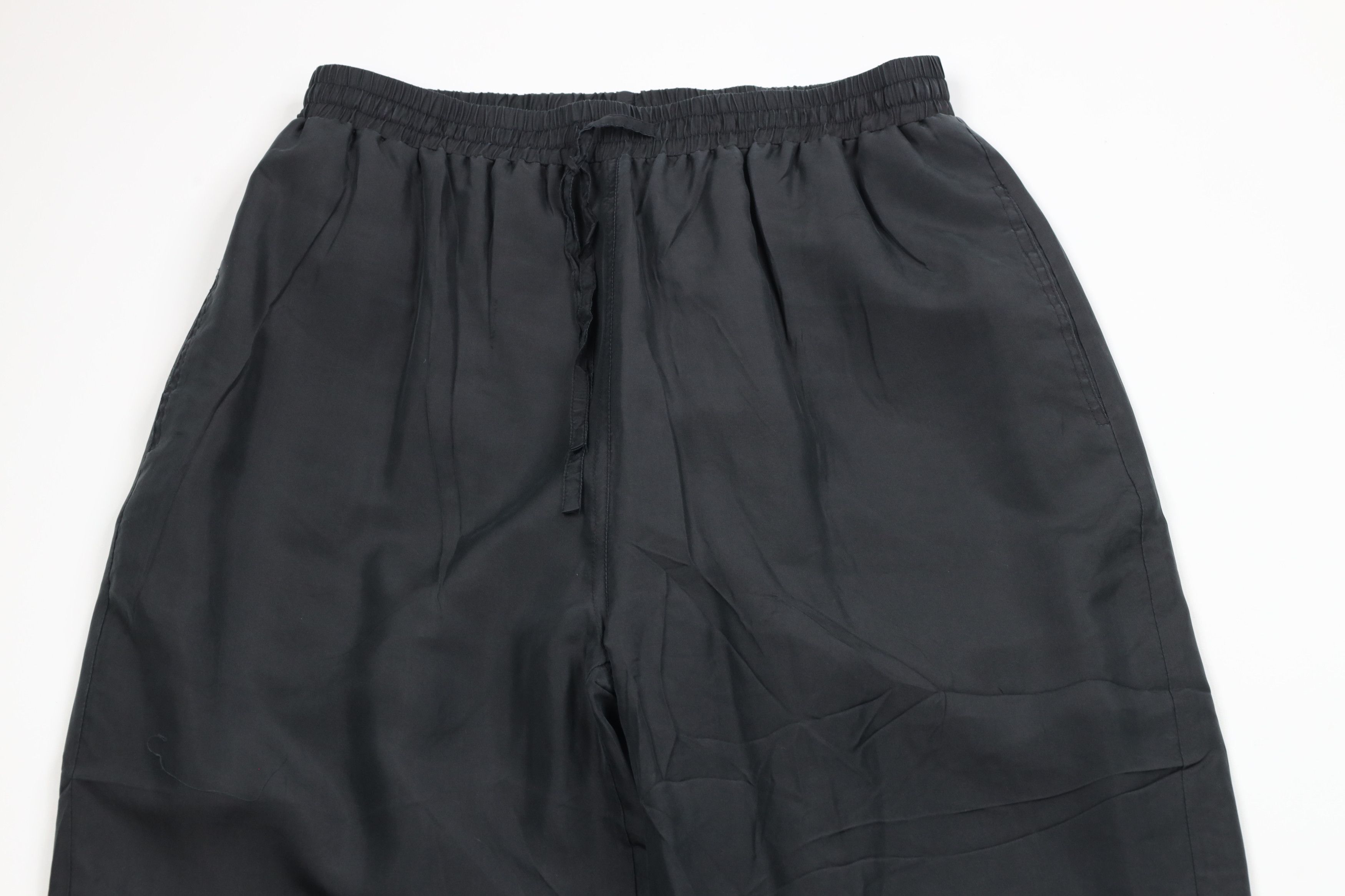 Vintage Vintage 90s Streetwear Blank Silk Tapered Leg Pants Black Size US 34 / EU 50 - 2 Thumbnail