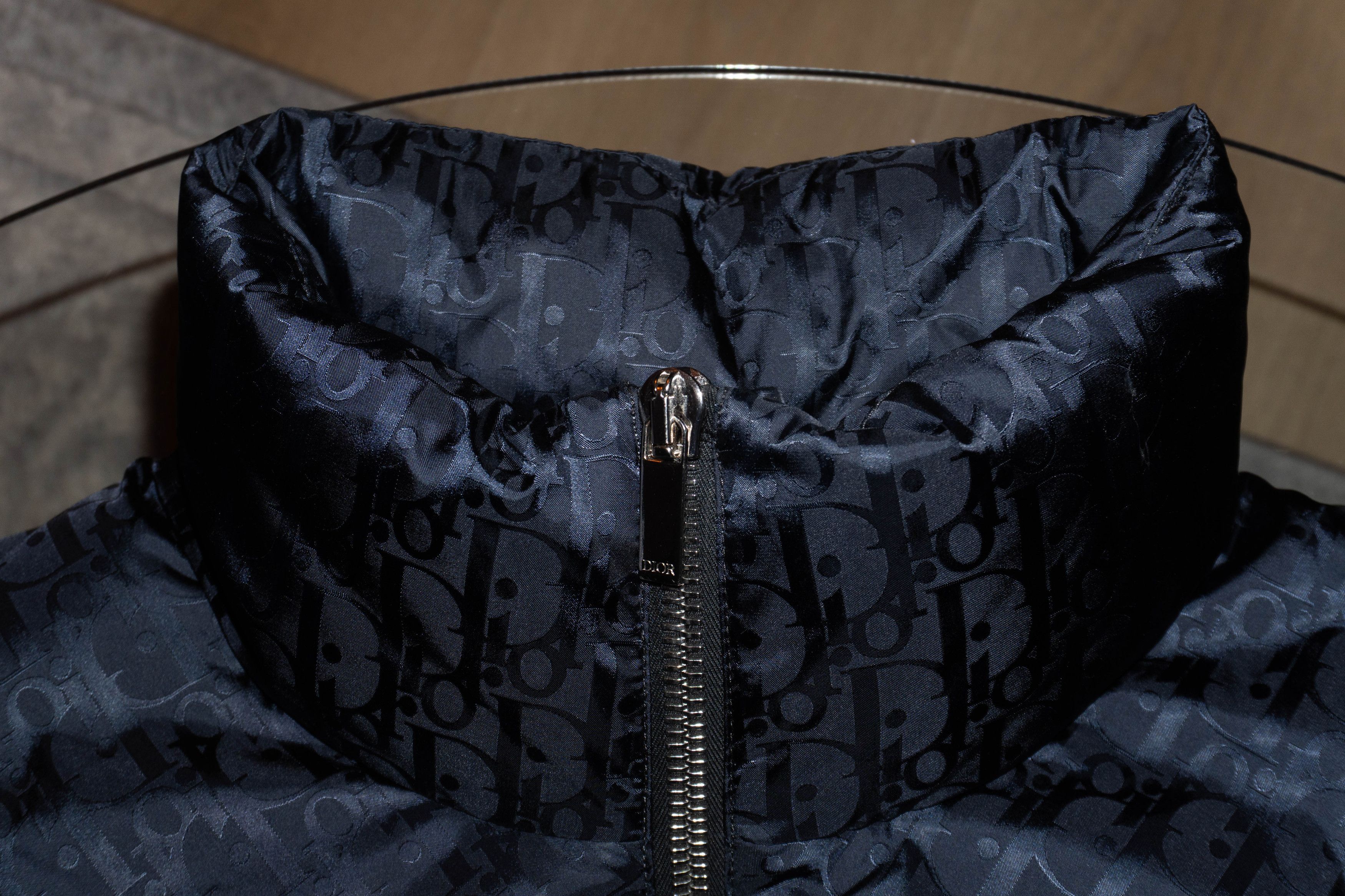 Dior Dior Men Oblique Down Jacket — Navy Blue Technical Jacquard Size US XL / EU 56 / 4 - 9 Thumbnail